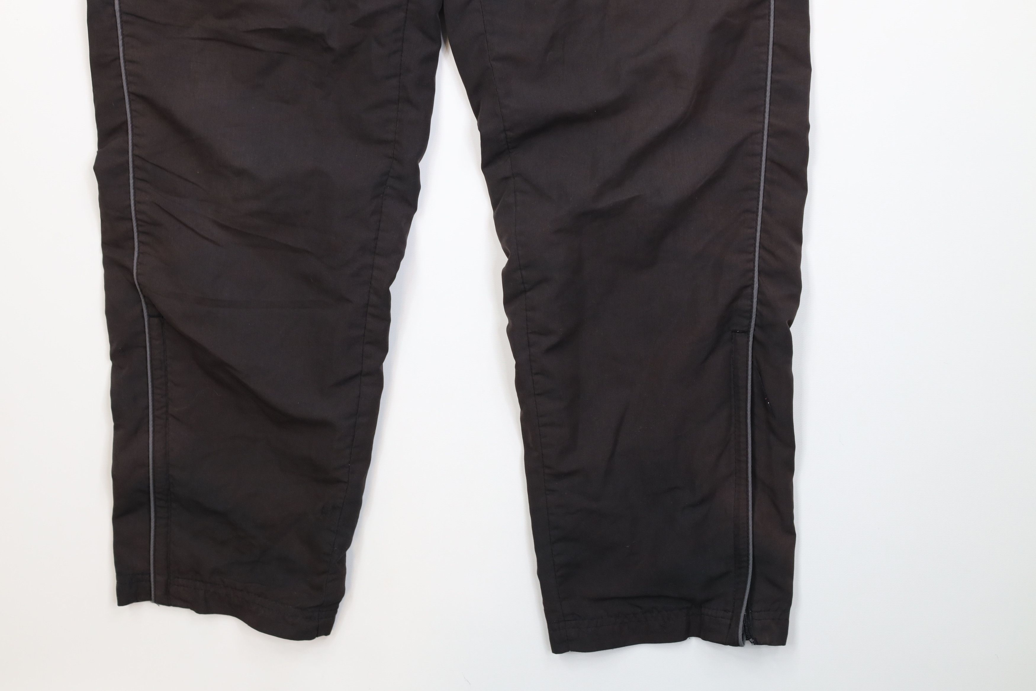 Umbro Vintage 90s Umbro Lined Soccer Microfiber Warm Up Pants Size US 34 / EU 50 - 5 Thumbnail