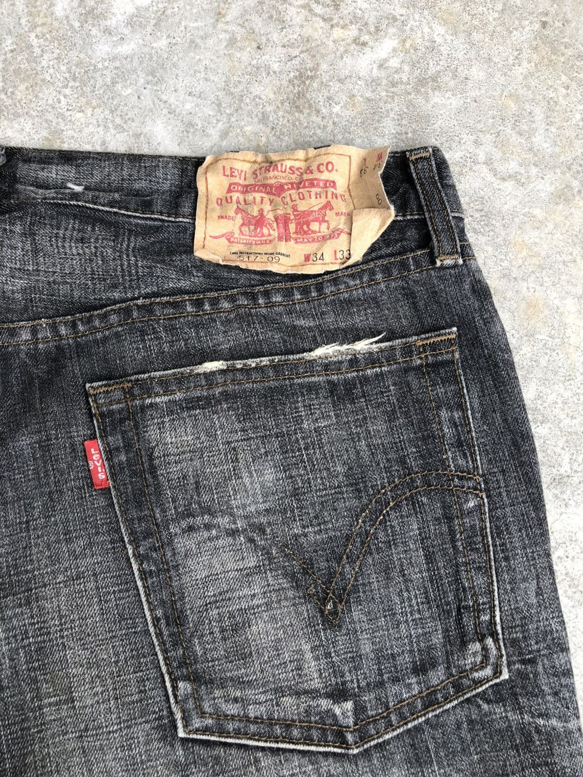 If Six Was Nine Y2k Levi’s 517 Flared Jeans Distressed Denim Size US 33 - 16 Thumbnail