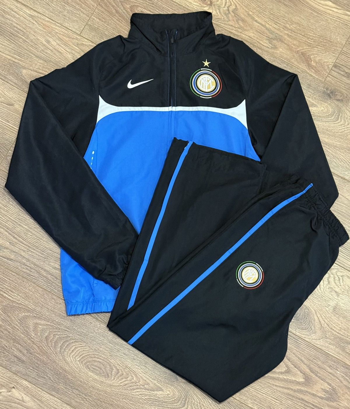 Nike Vintage Nike Inter Milan football tracksuit set Size US S / EU 44-46 / 1 - 1 Thumbnail