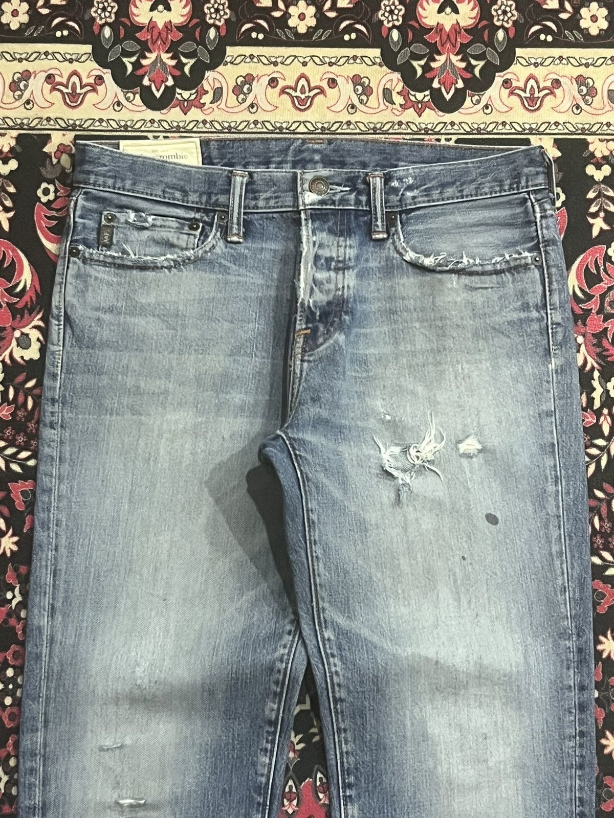 Abercrombie & Fitch Abercrombie & Fitch Light Blue Distressed Slim Straight Jean Size US 31 - 4 Thumbnail