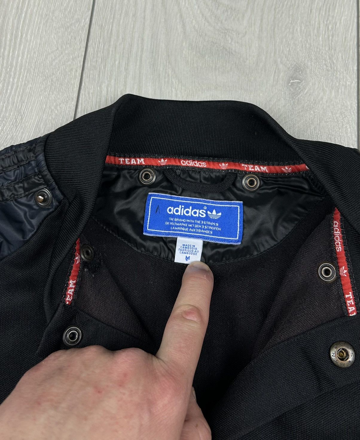 Adidas × Vintage Adidas Vintage Bomber Jacket Black Size M Size US M / EU 48-50 / 2 - 4 Thumbnail