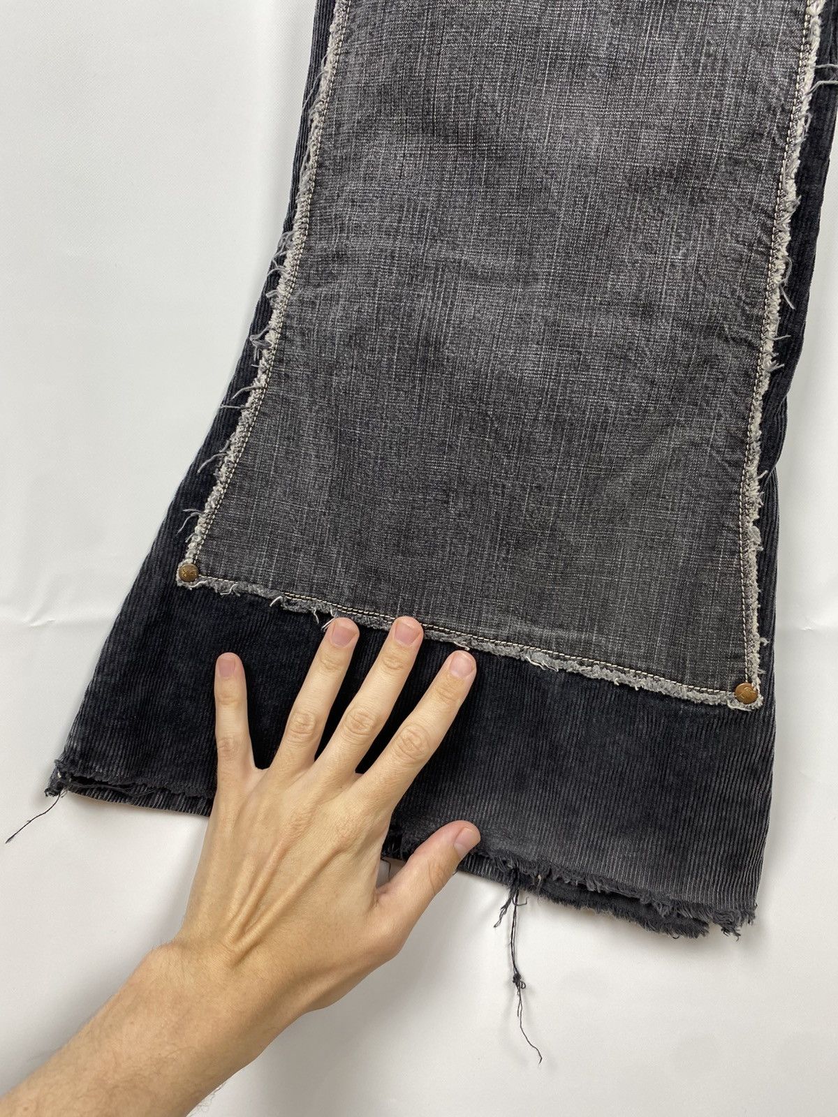 Other Indian Rose Low Rise Corduroy Opium Jeans Flared Italy Size US 30 / EU 46 - 10 Thumbnail