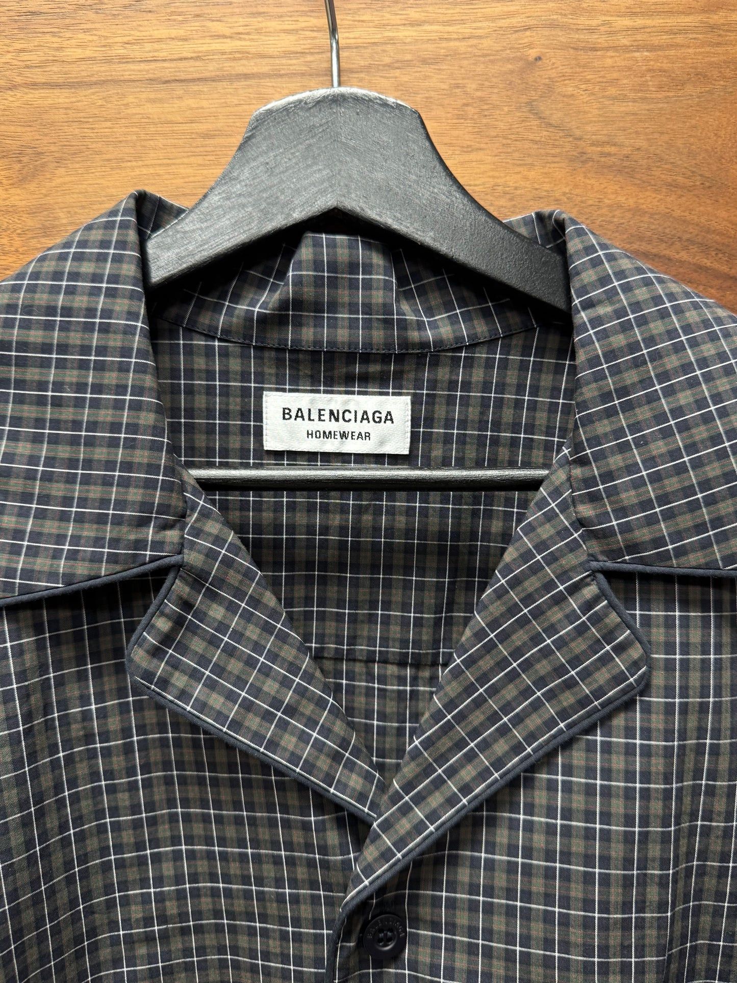 Balenciaga 2020 Balenciaga ‘Hotels & Resorts’ Pyjama Shirt Size US L / EU 52-54 / 3 - 3 Thumbnail