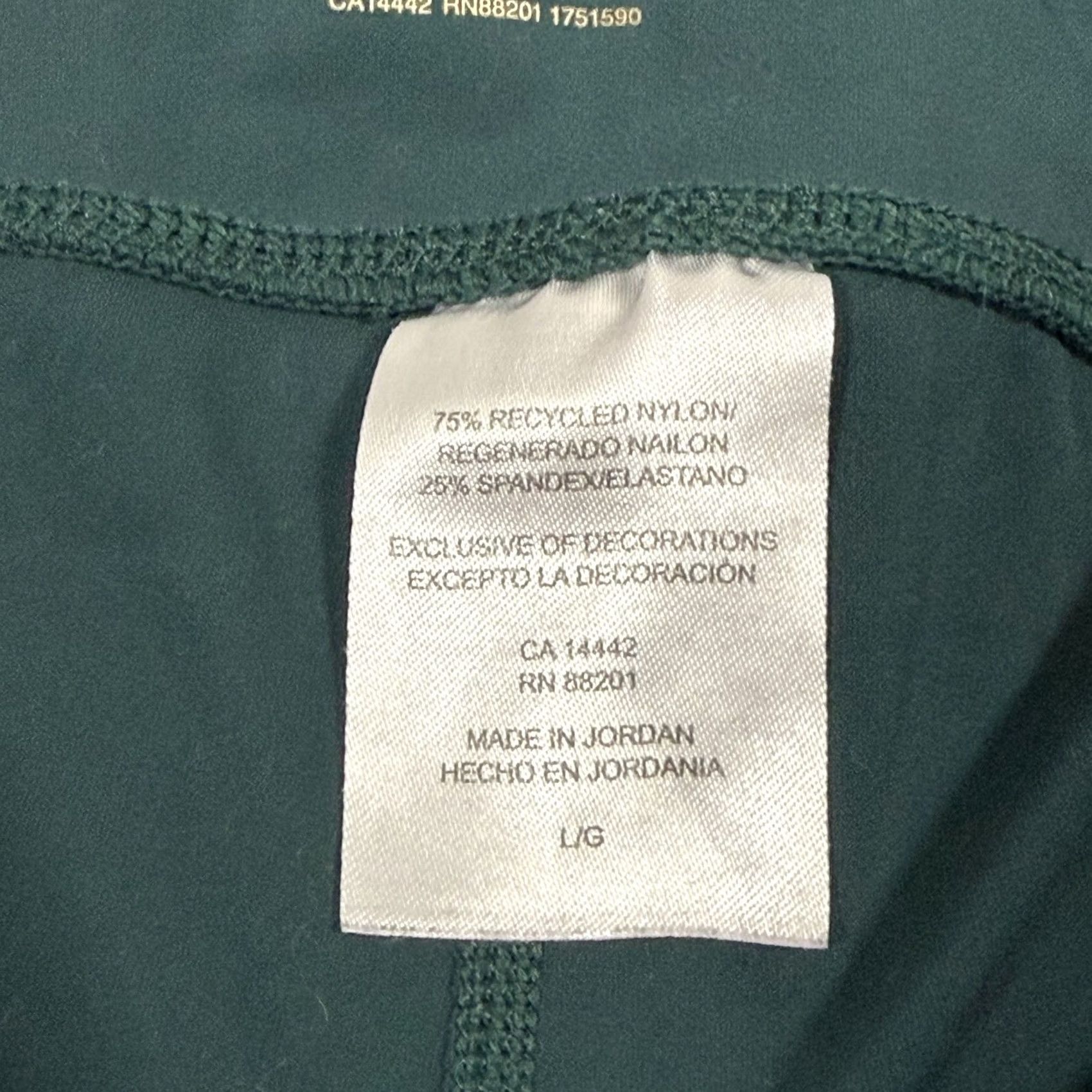Vintage MONDETTA High Waist Performance Shorts Women's L Green Size 36" / US 14 / IT 50 - 4 Thumbnail