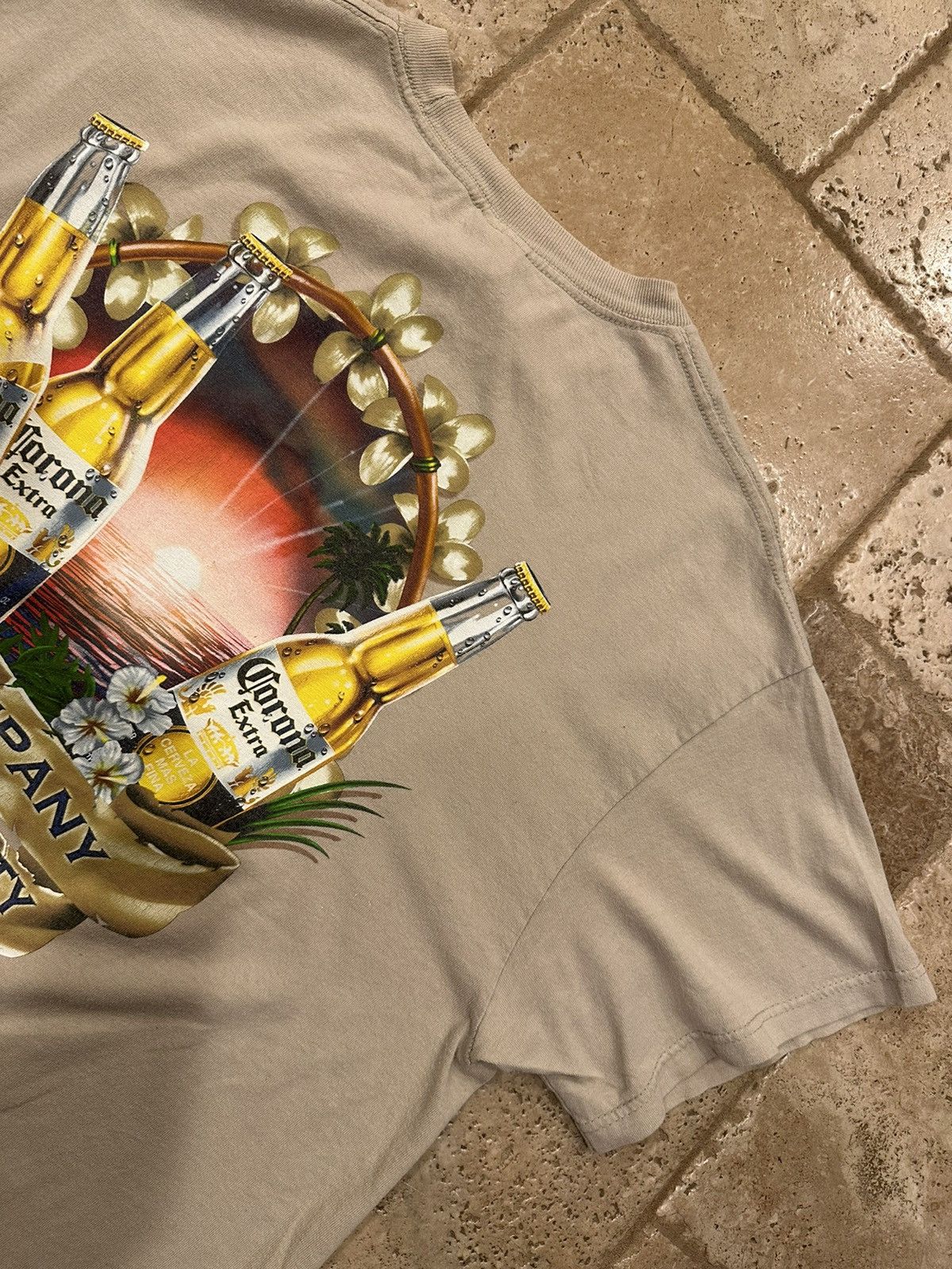Vintage Vintage Corona 2006 Tan Beer Short Sleeve Tee Size US XL / EU 56 / 4 - 12 Thumbnail