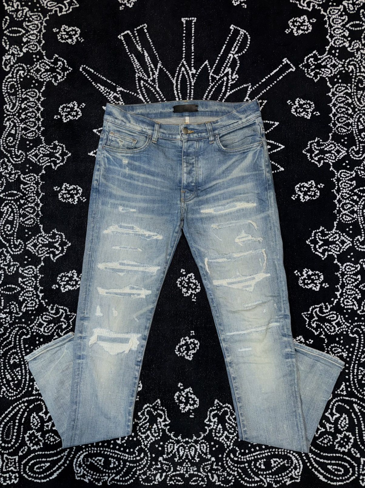 Amiri AMIRI BLUE DISTRESSED TRASHED JEANS Size US 31 - 1 Thumbnail