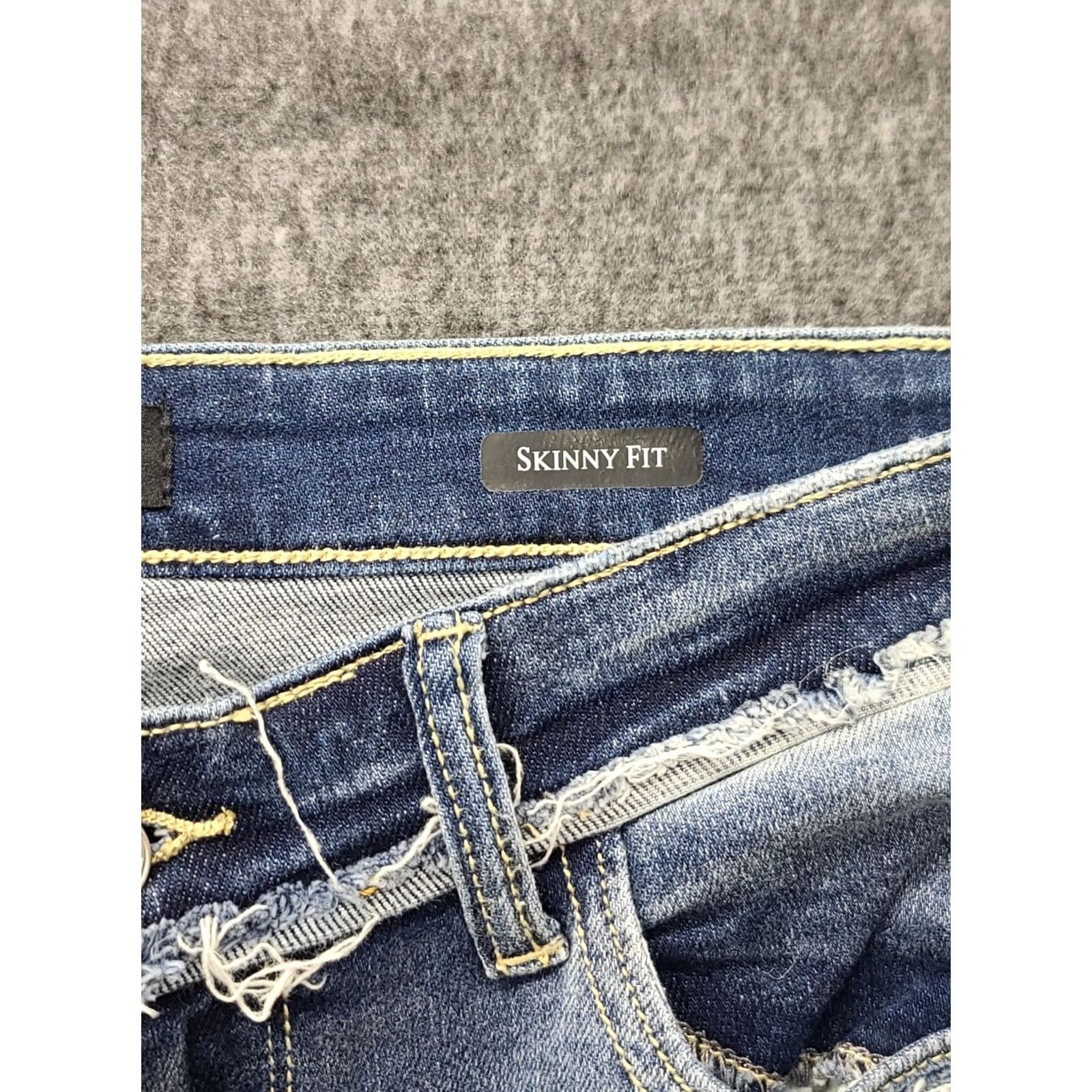 Vintage Judy Blue Jeans Womens 16W Skinny High Rise Medium Wash Distressed 32x27 Denim 5-Pocket Jeans B Blue Jeans Adjustable Waist? Size 38" / US 16 / IT 52 - 3 Thumbnail
