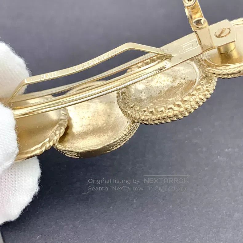 Chanel Chanel Golden Retro Miss Coin Hair Clip Size ONE SIZE - 7 Thumbnail