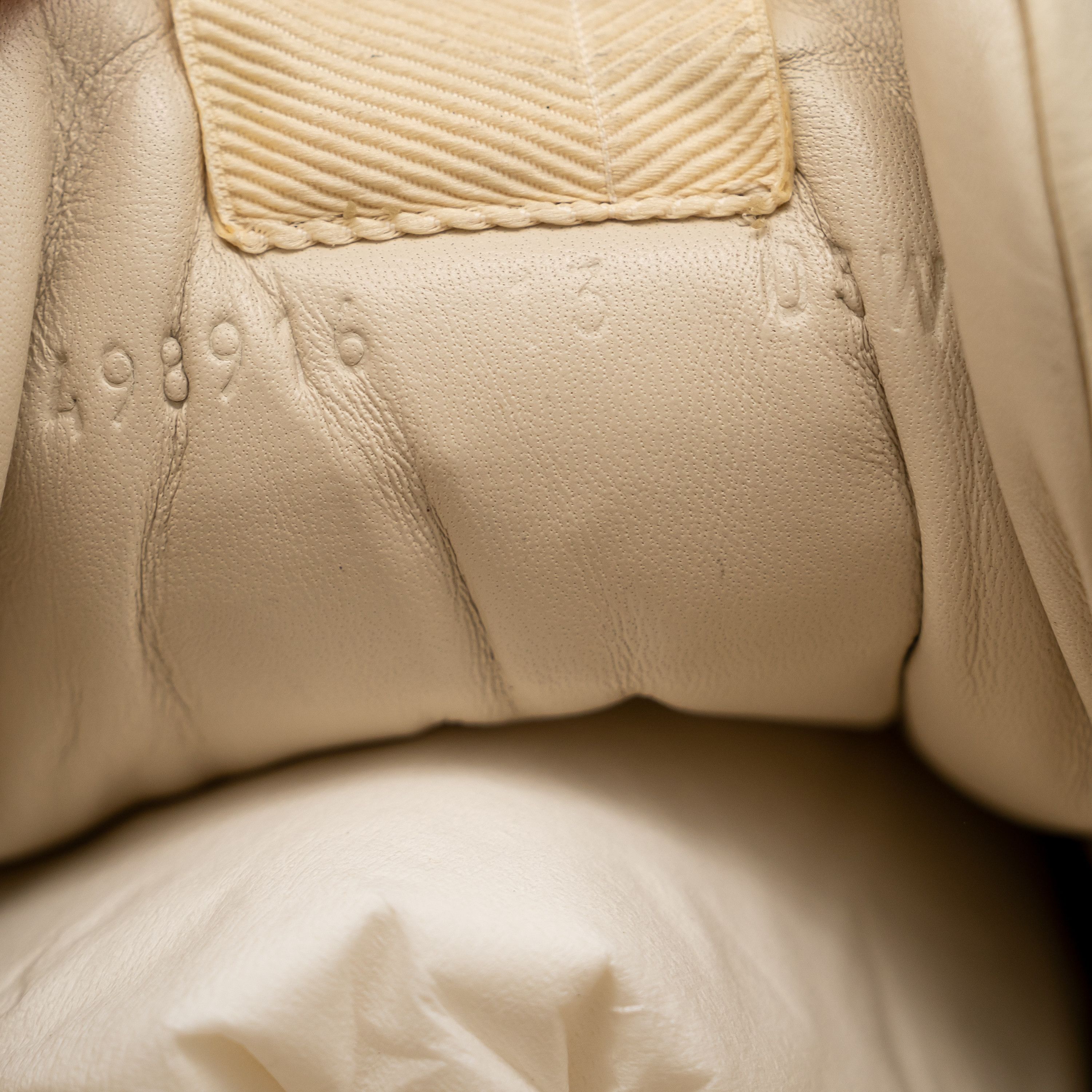 Gucci size 13G - Gucci Rhyton Distressed Sneaker Ivory Leather Size US 12.5 / EU 45-46 - 6 Thumbnail