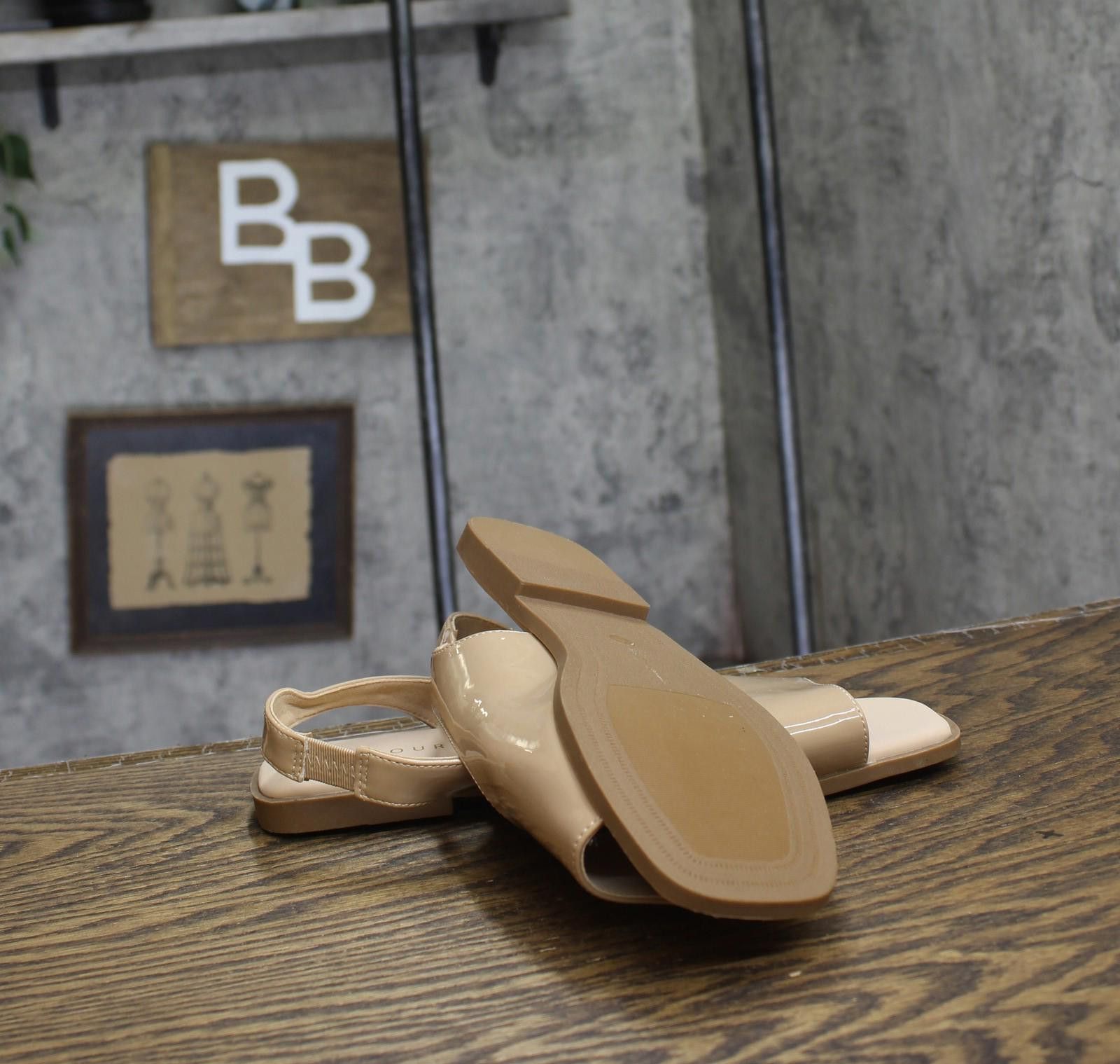 Other Journee Collection Womens Flat Sandals Patent Nude Brown 8w Size US 8 / IT 38 - 5 Thumbnail