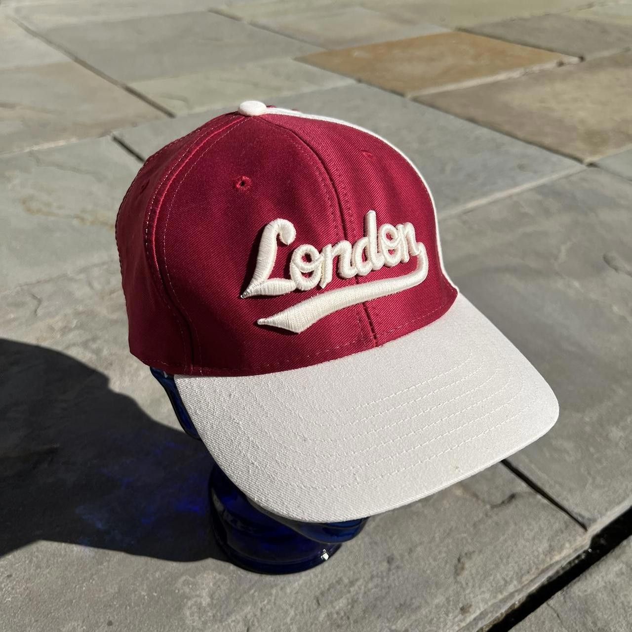 Other Vintage 90s London Maroon and Cream SnapBack Hat Size ONE SIZE - 2 Thumbnail