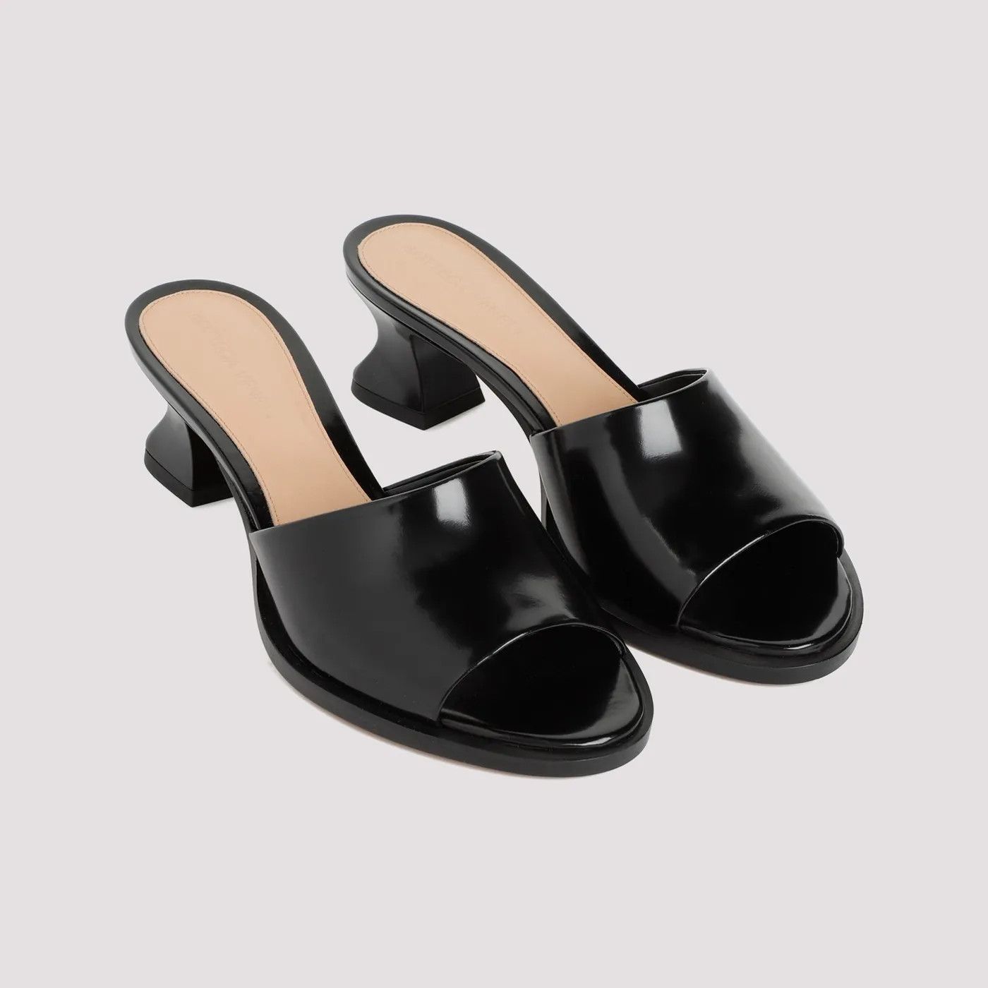 Bottega Veneta o1n1vont1125 Cha-Cha Mules in Black Size US 8.5 / IT 38.5 - 3 Thumbnail