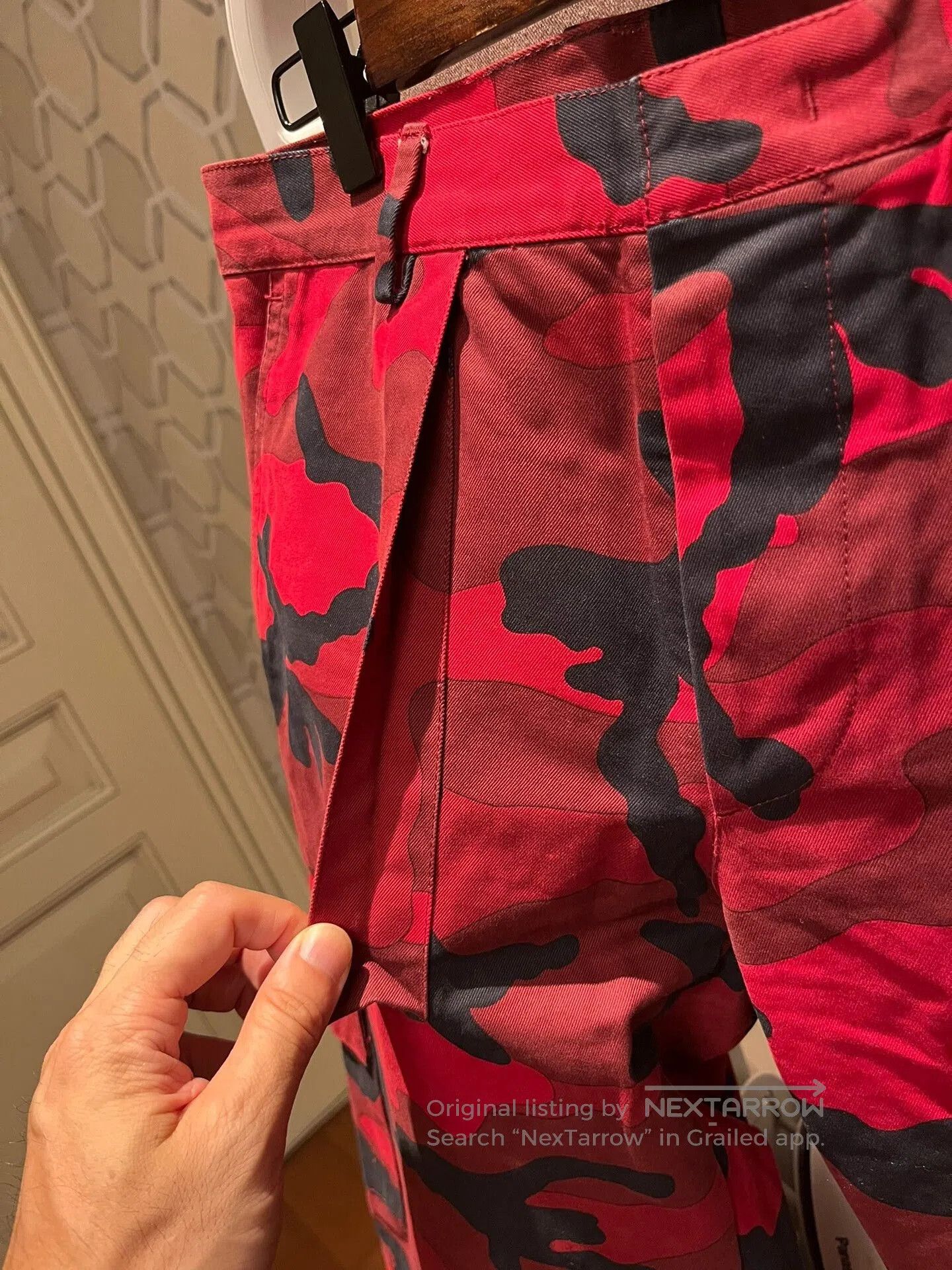 Valentino Valentino Red Camo Cargo Pants. Size US 26 / EU 42 - 8 Thumbnail