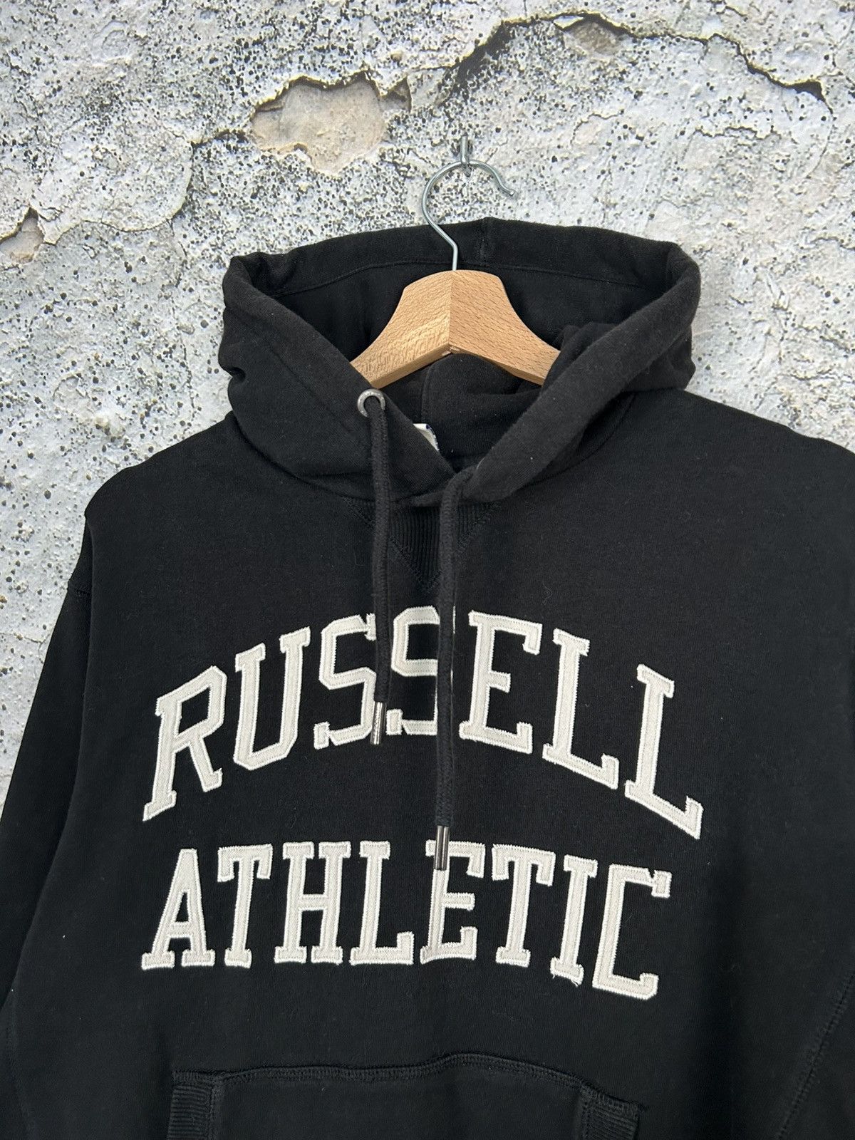 Russell Athletic Russell Athletic Black Hoodie Streetwear Rap Skate Vintage Size US M / EU 48-50 / 2 - 3 Thumbnail