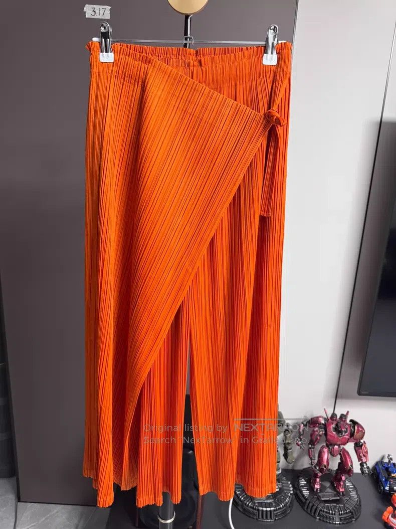 Issey Miyake Issey Miyake size:3 Orange Pleated Kelp Pants Size 22" - 1 Thumbnail
