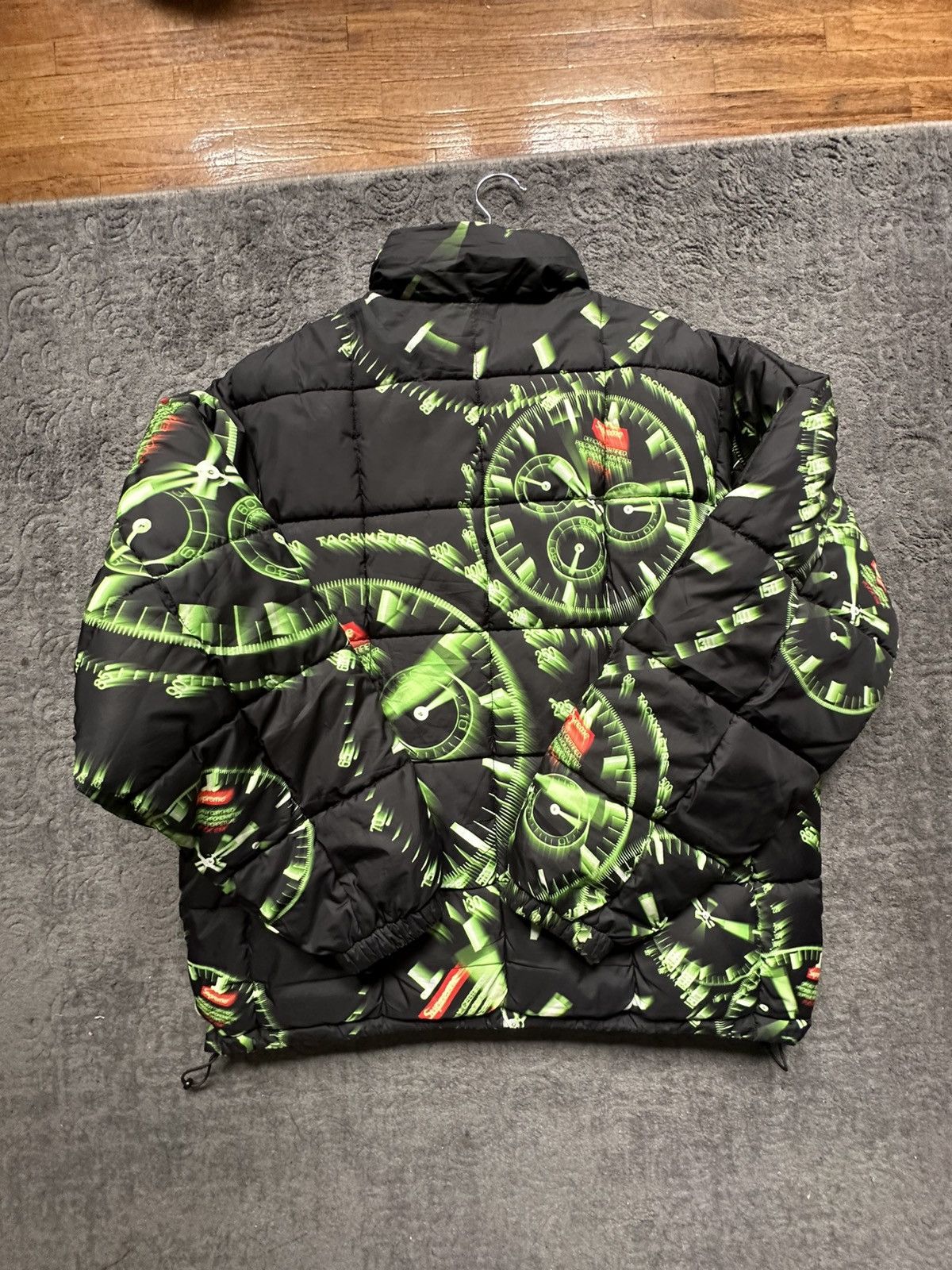 Supreme Supreme Watches Reversible Puffy Jacket 'Black' FW2020 Size US L / EU 52-54 / 3 - 7 Thumbnail