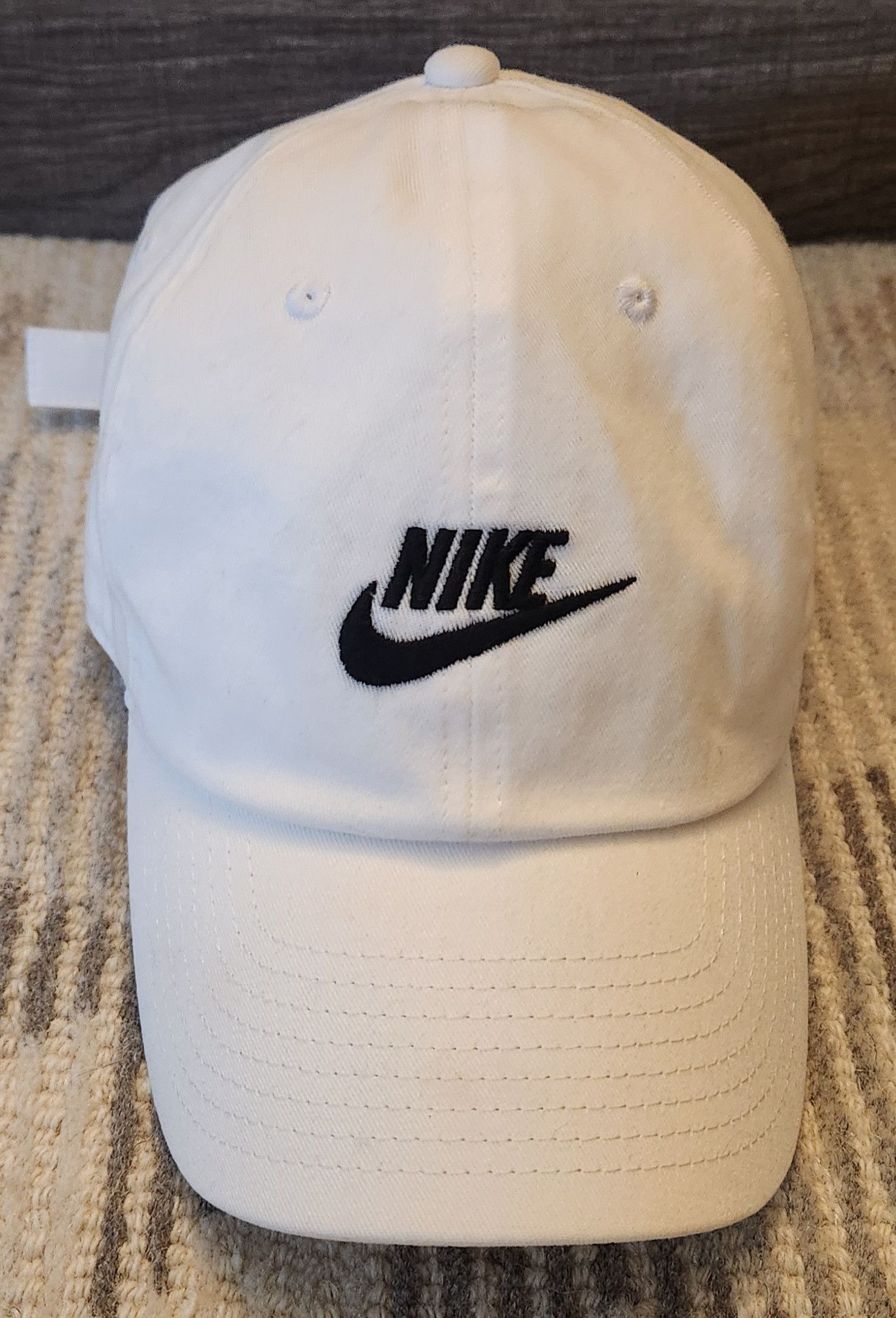 Nike Vintage White Nike Dad Cap/Hat. Size ONE SIZE - 1 Thumbnail