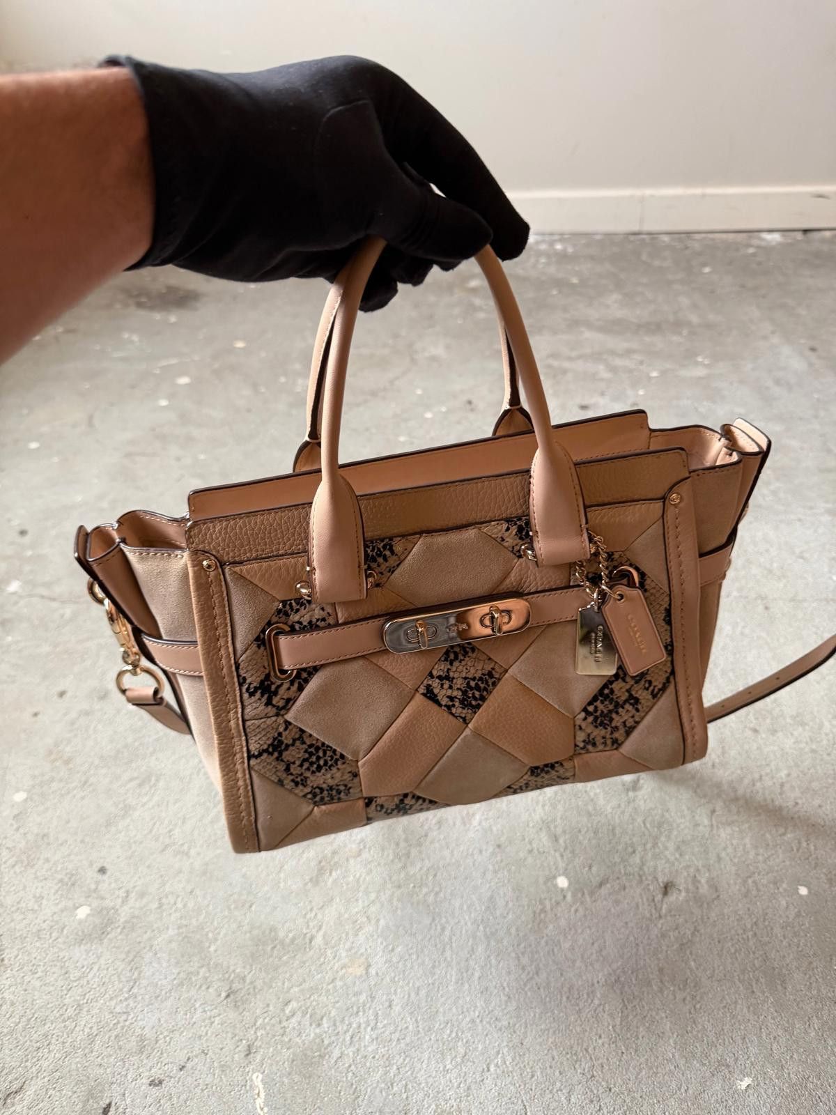 Coach Coach 2Way Swagger Embossed Patchwork Shoulder Bag Beige Size ONE SIZE - 6 Thumbnail