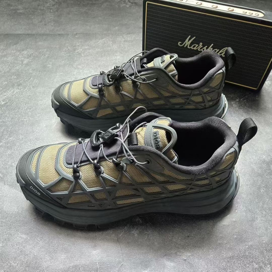 Balenciaga Balenciaga Multi Lowtop Sneakers 31 Men Size US 5 / EU 37 - 1 Thumbnail