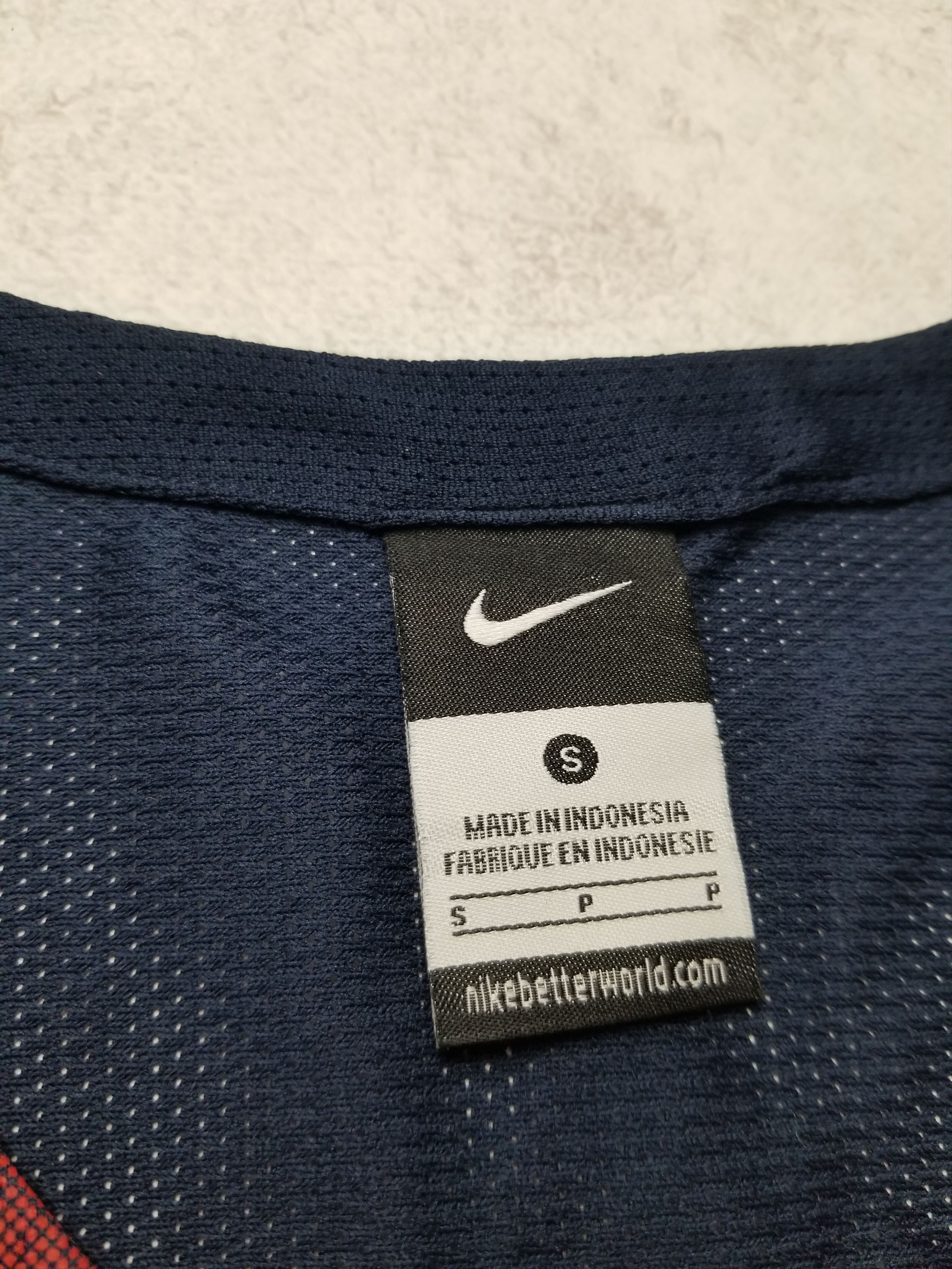 Nike NCAA ARIZONA WILDCATS #13 DEANDRE AYTON COLLEGE NBA JERSEY Size US S / EU 44-46 / 1 - 6 Thumbnail