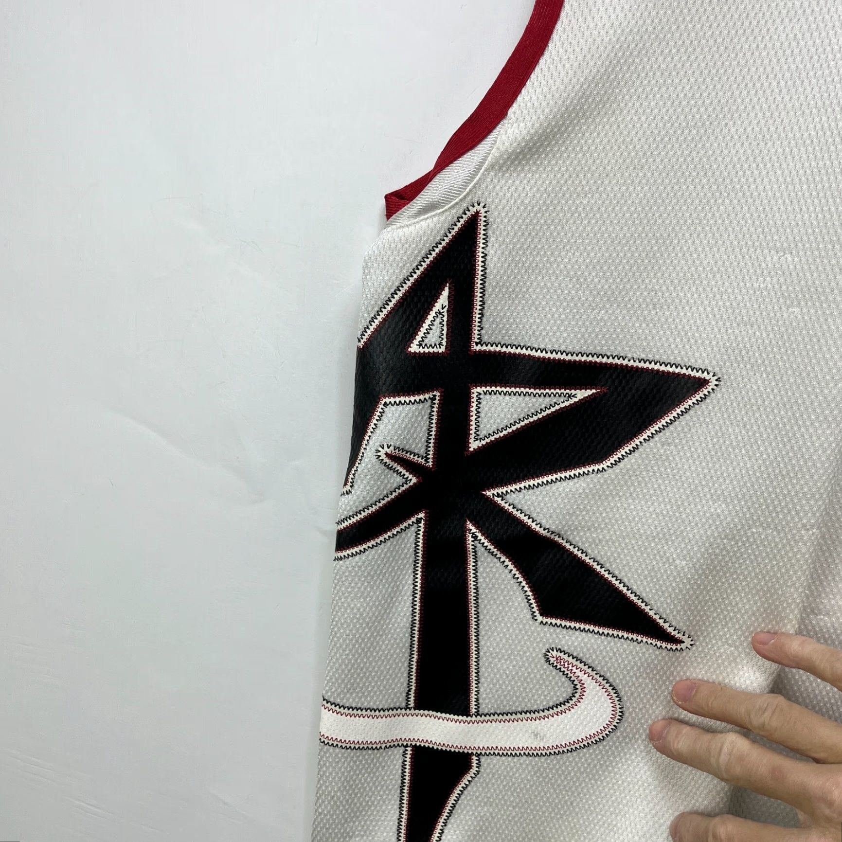 Reebok VINTAGE Reebok Above the Rim Basketball Jersey Shirt Men M White Jersey Size US M / EU 48-50 / 2 - 5 Thumbnail