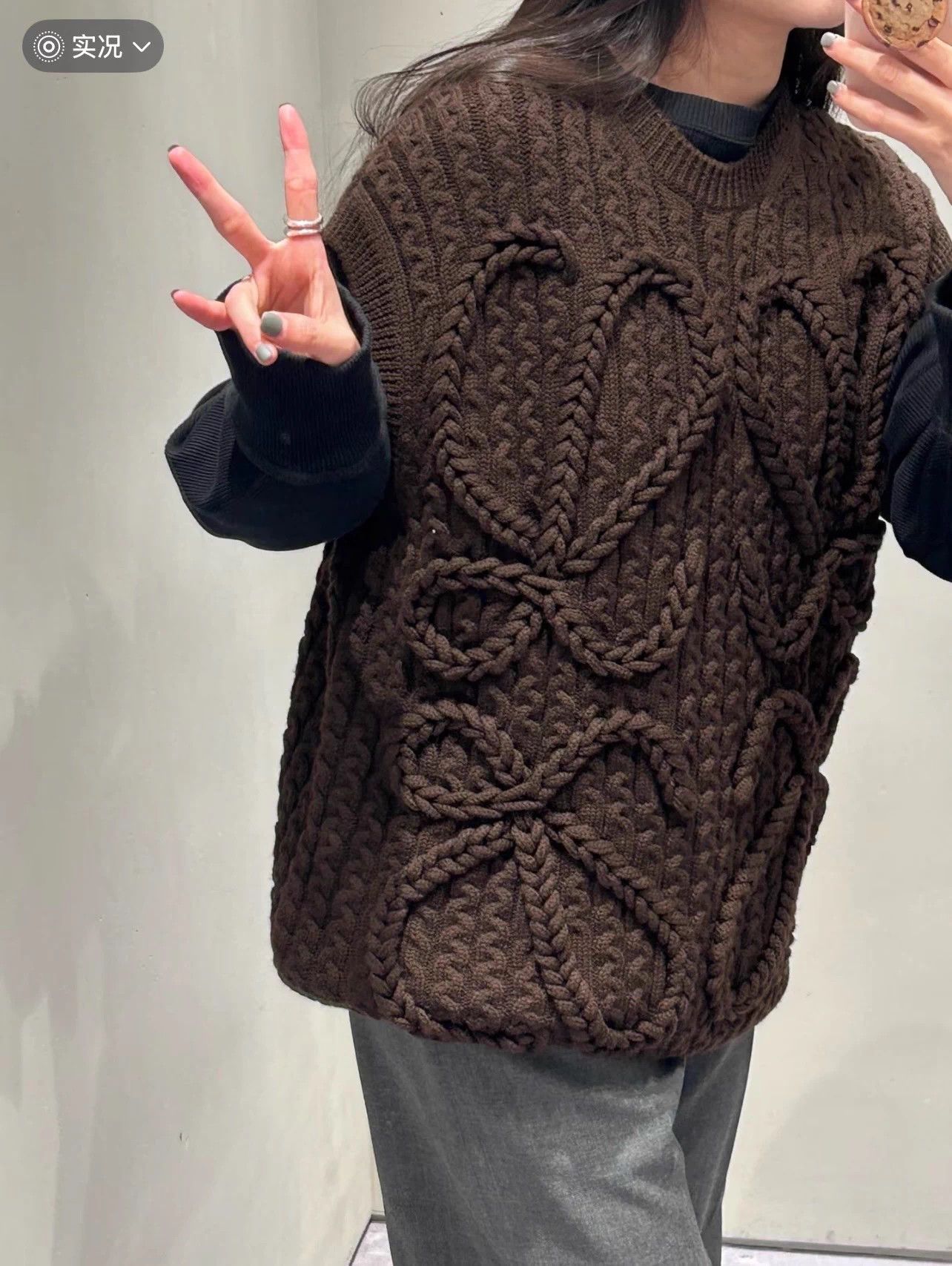 Loewe Loewe Anagram cable-knit wool vest XS new Size US XS / EU 42 / 0 - 6 Thumbnail