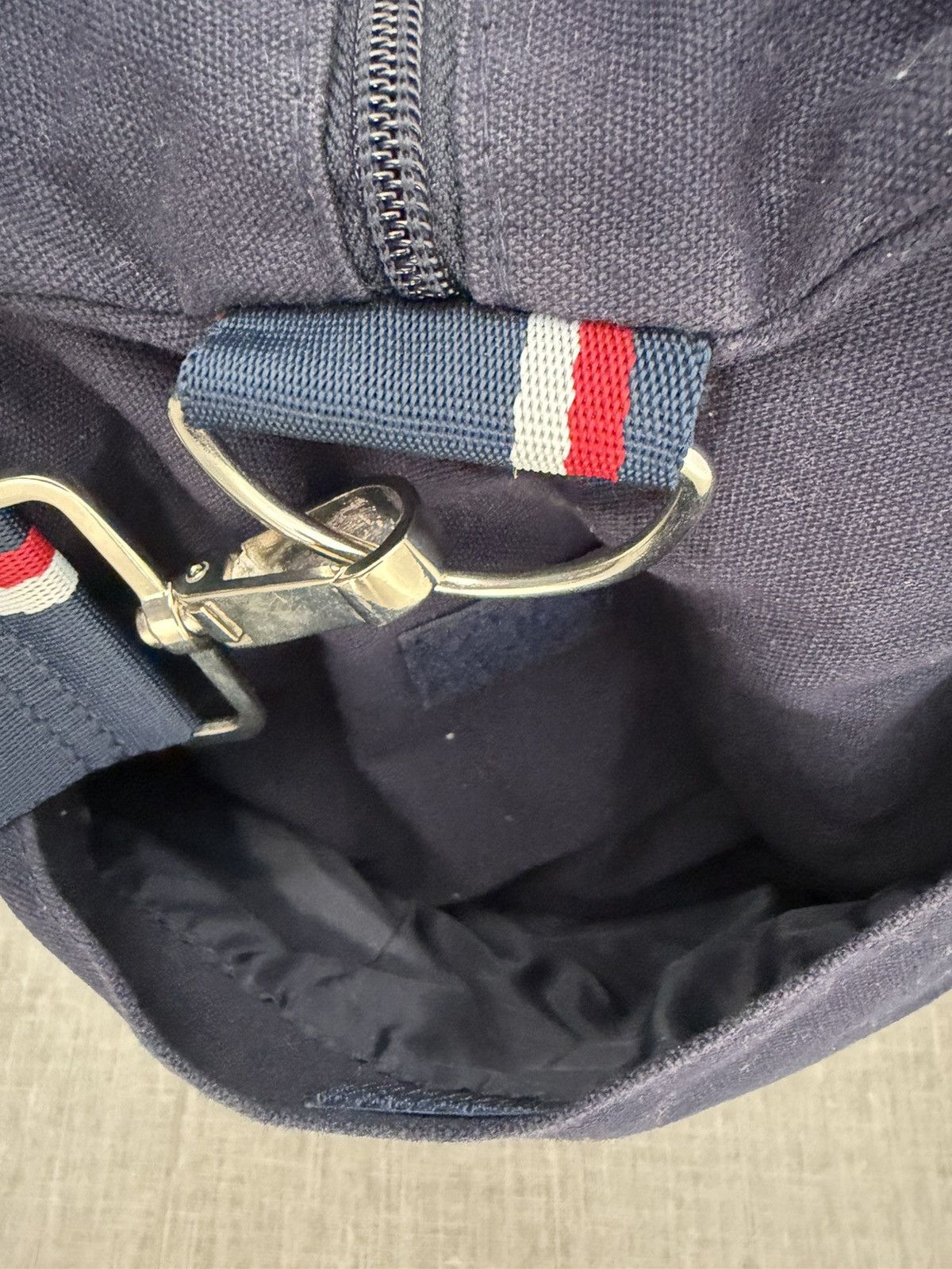 Tommy Hilfiger Classic Tri-Color Hilfiger Duffle Size ONE SIZE - 5 Thumbnail