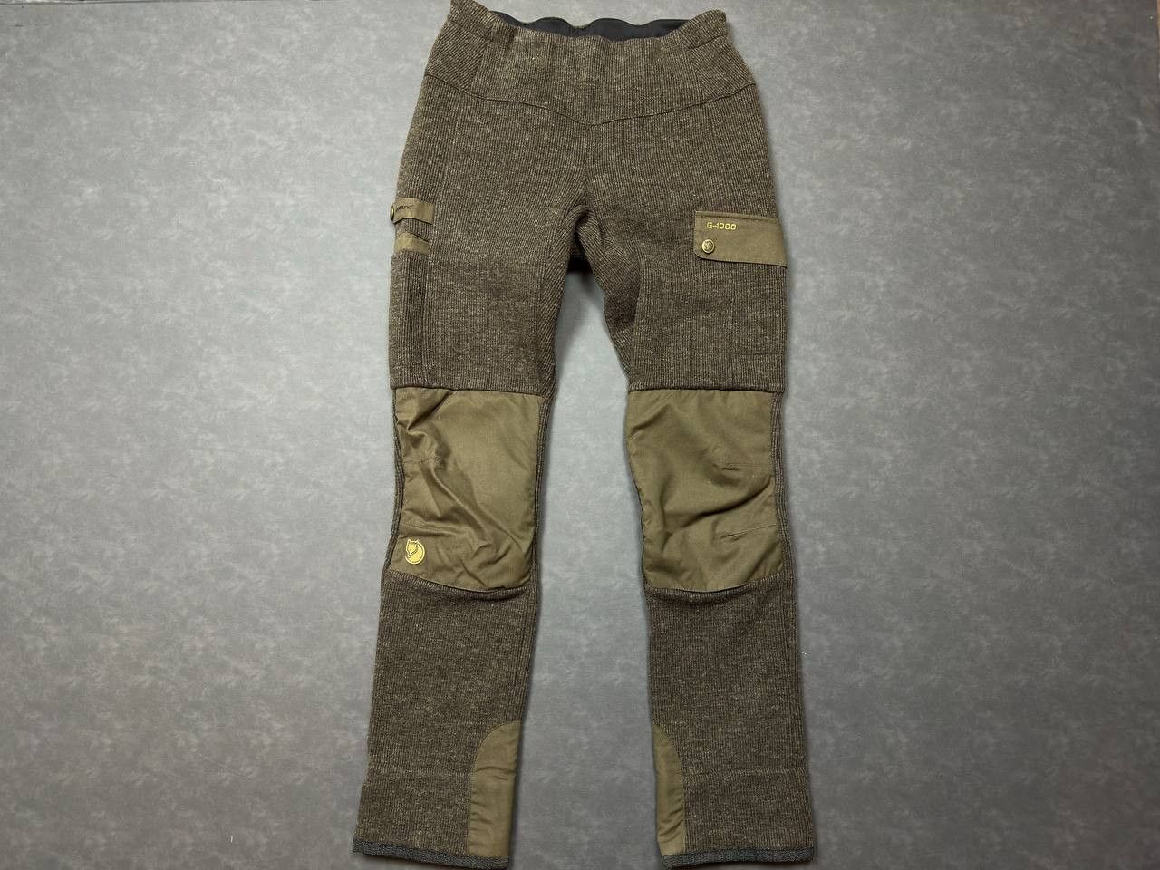 image of Fjallraven Very Hunting Womens Pants Xs Wool in Green (Size 28)