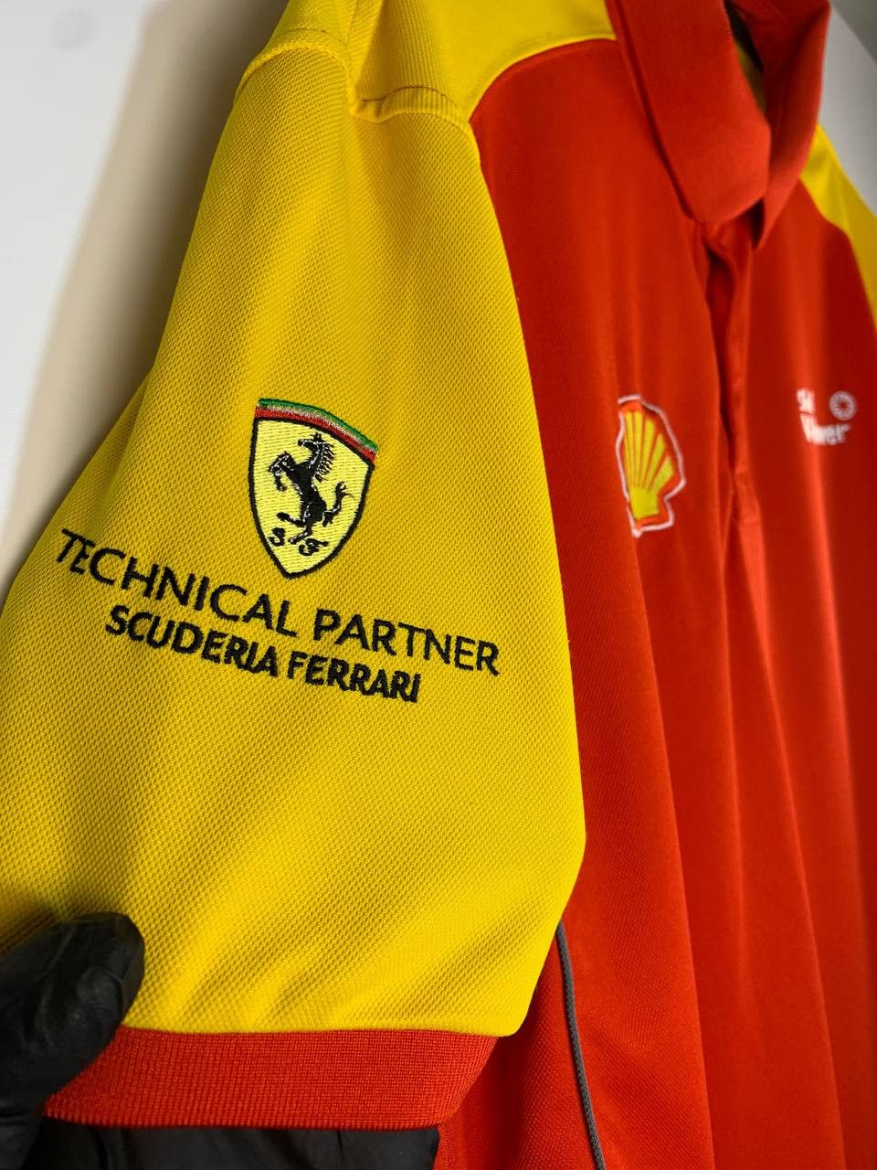 Ferrari Ferrari F1 Team Shell Technical Partner Shirt 2020 Size US L / EU 52-54 / 3 - 5 Thumbnail