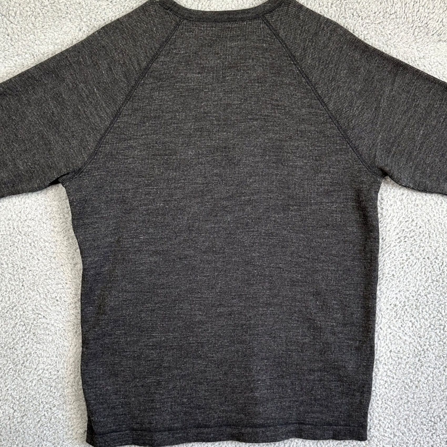 Vintage VINTAGE? No. American Eagle AE Legend Sweater Crew Neck Men XL Dark Gray Thermal Waffle Knit Size US XL / EU 56 / 4 - 3 Thumbnail