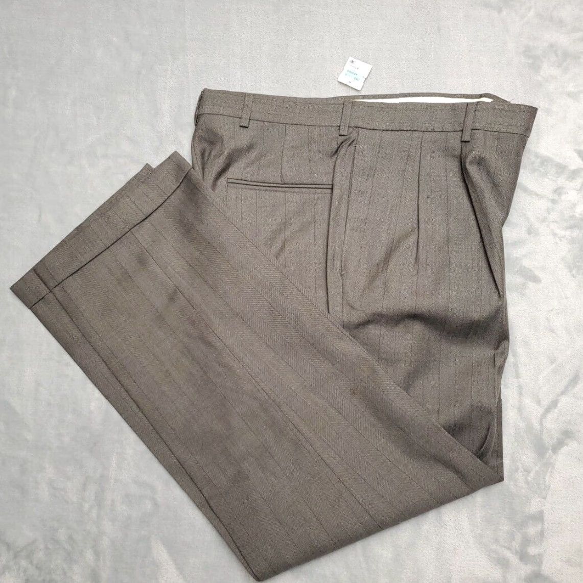 Haggar VINTAGE Haggar Pants Men 34x30 Gray Wool Blend Pleated Gentleman Fit Dress Retro Size US 34 / EU 50 - 2 Thumbnail
