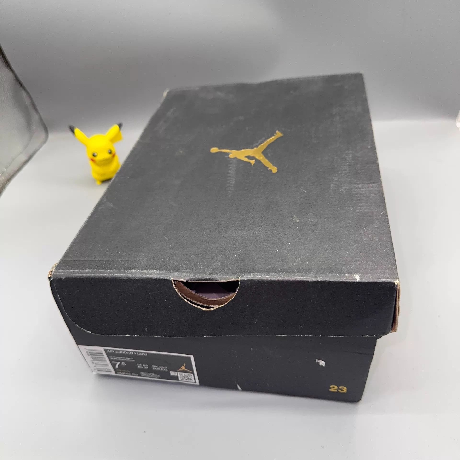 Nike Jordan AJ1 White 40.5 (Brand New, Original Box) Size US 7.5 / EU 40-41 - 8 Thumbnail