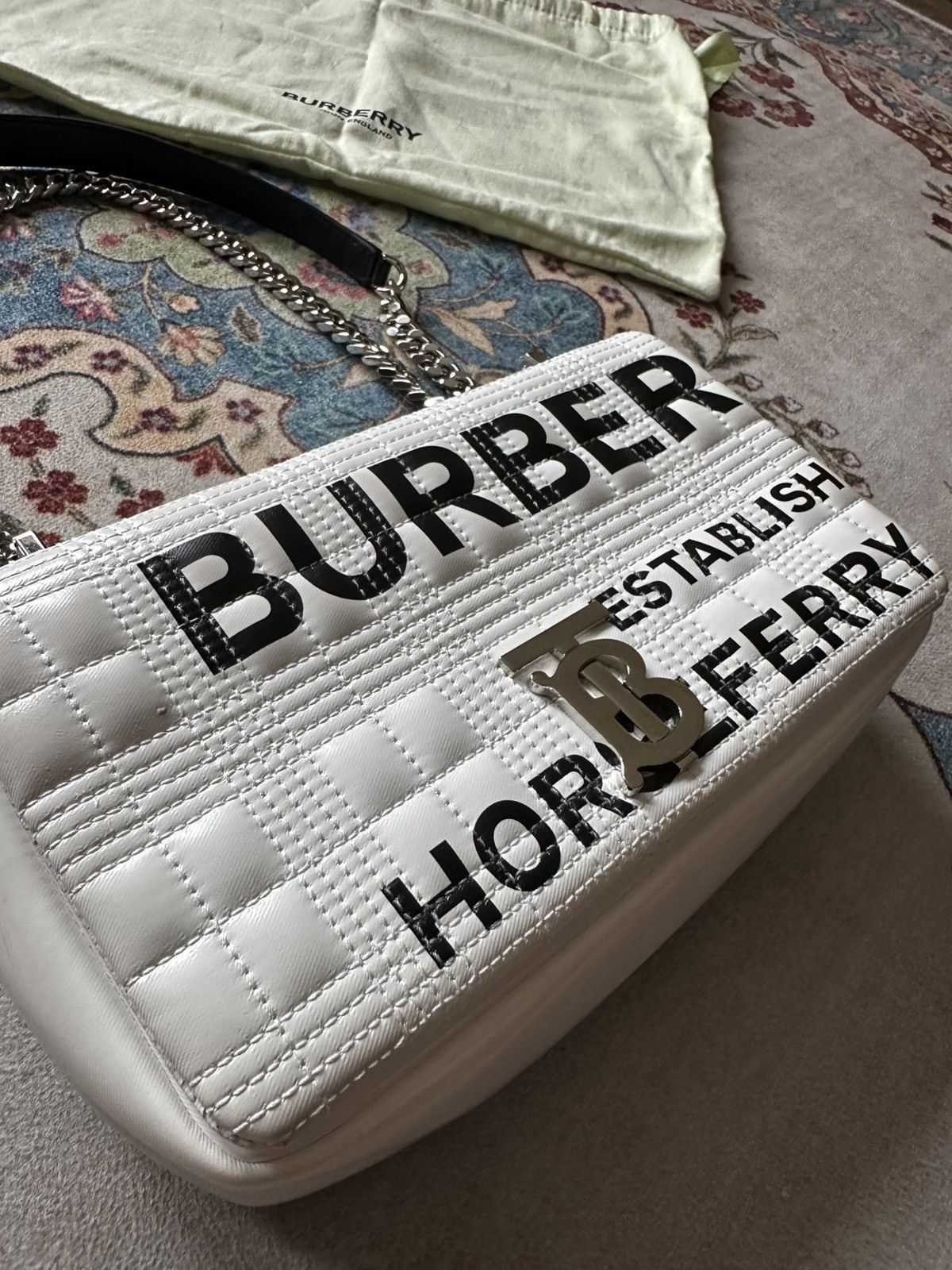 Burberry BURBERRY Horseferry Print Smalla Lola Quilted Chain Bag Size ONE SIZE - 8 Thumbnail