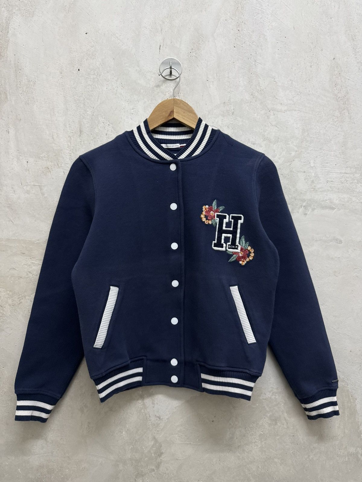 Tommy Hilfiger Tommy Hilfiger Denim Varsity Sweat Size US S / EU 44-46 / 1 - 1 Thumbnail