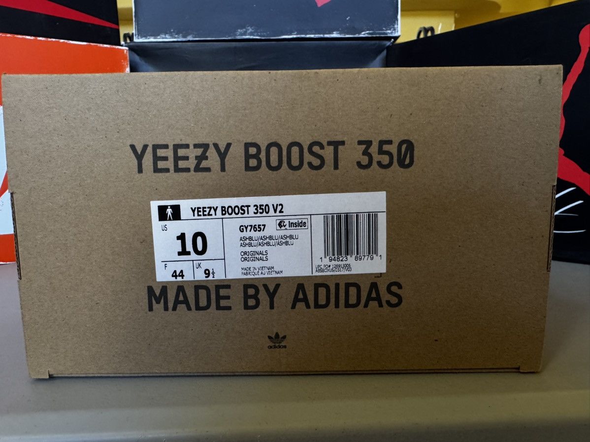Yeezy Yeezy 350 Ash Blue Size US 10 / EU 43 - 9 Thumbnail