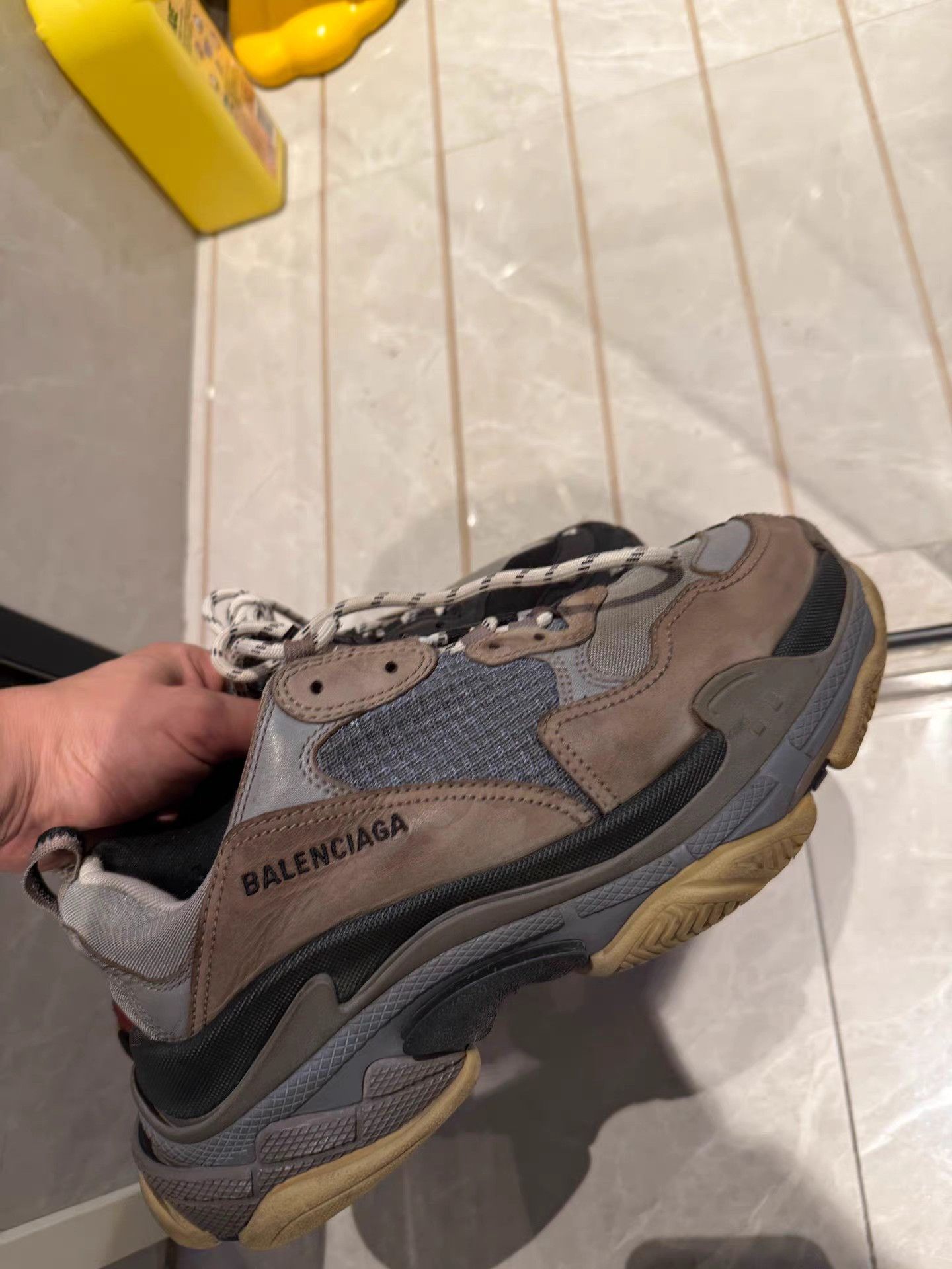 Balenciaga Balenciaga Triple S Multicolor Sneakers K27 Size US 9 / EU 42 - 2 Thumbnail