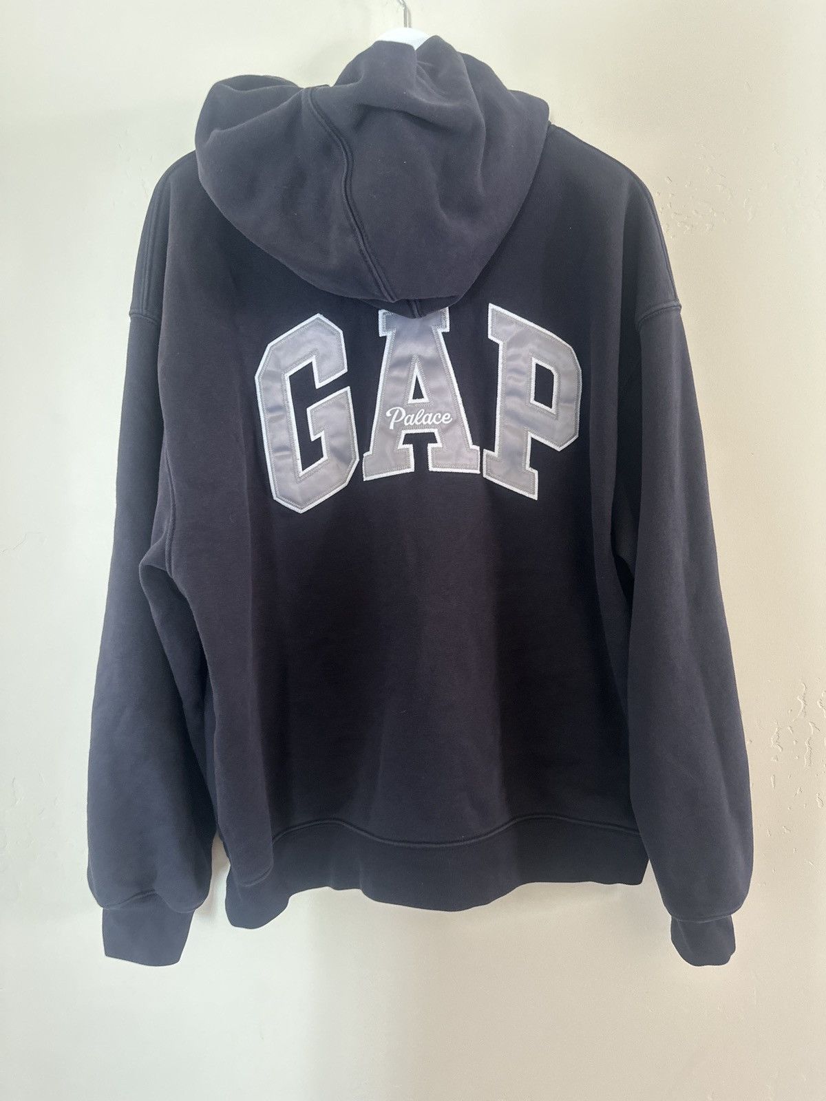 Gap × Palace Palace x Gap Arch Logo Hoodie Pullover Size US L / EU 52-54 / 3 - 3 Thumbnail