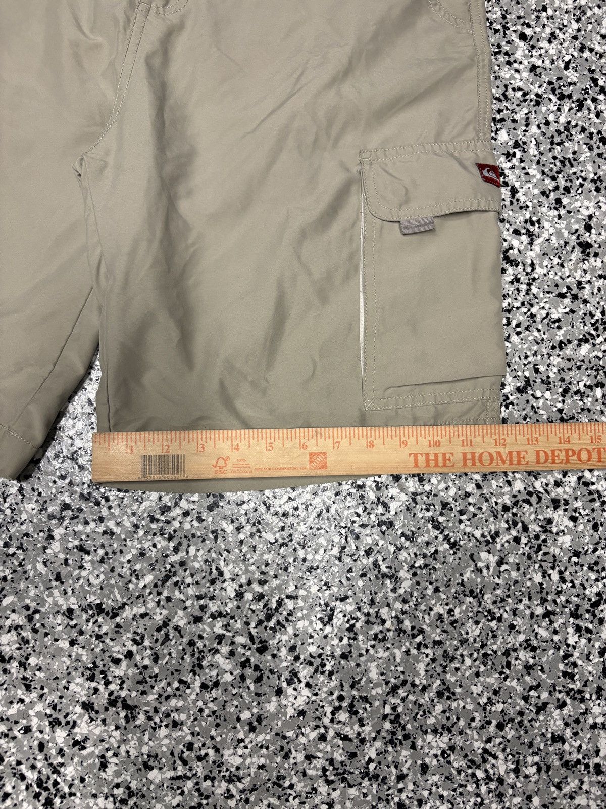 Quiksilver Vintage Y2K Quiksilver Tan Cargo Baggy Hybrid Shorts Size 34 Size US 34 / EU 50 - 4 Thumbnail