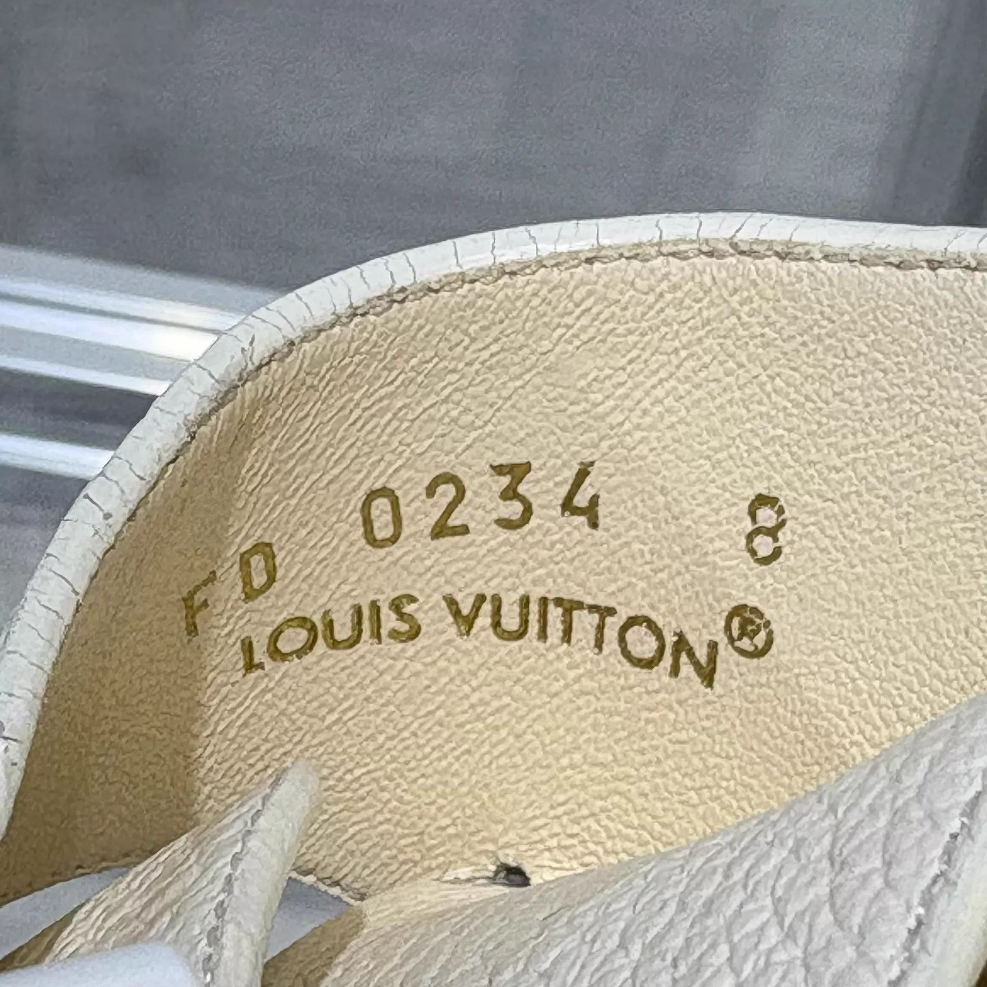 Louis Vuitton LV Easy white mule UK8 Size US 10.5 / IT 40.5 - 7 Thumbnail