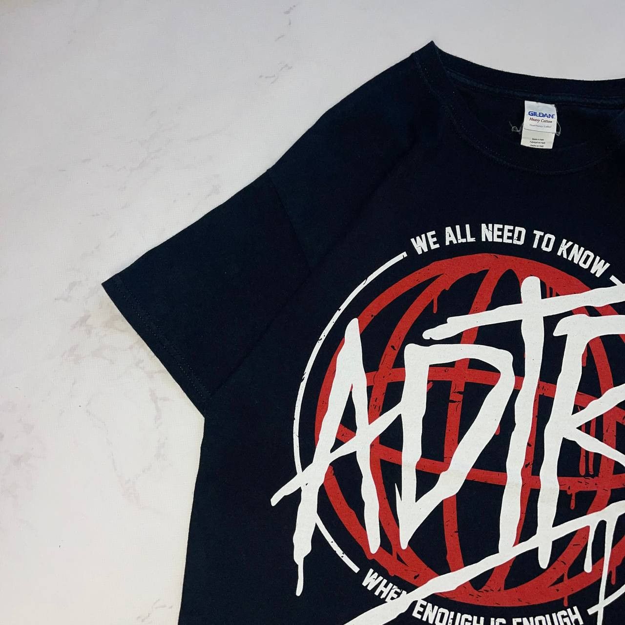 Vintage Vintage A Day To Remember Common Courtesy Rock Band T-Shirt Size US L / EU 52-54 / 3 - 3 Thumbnail