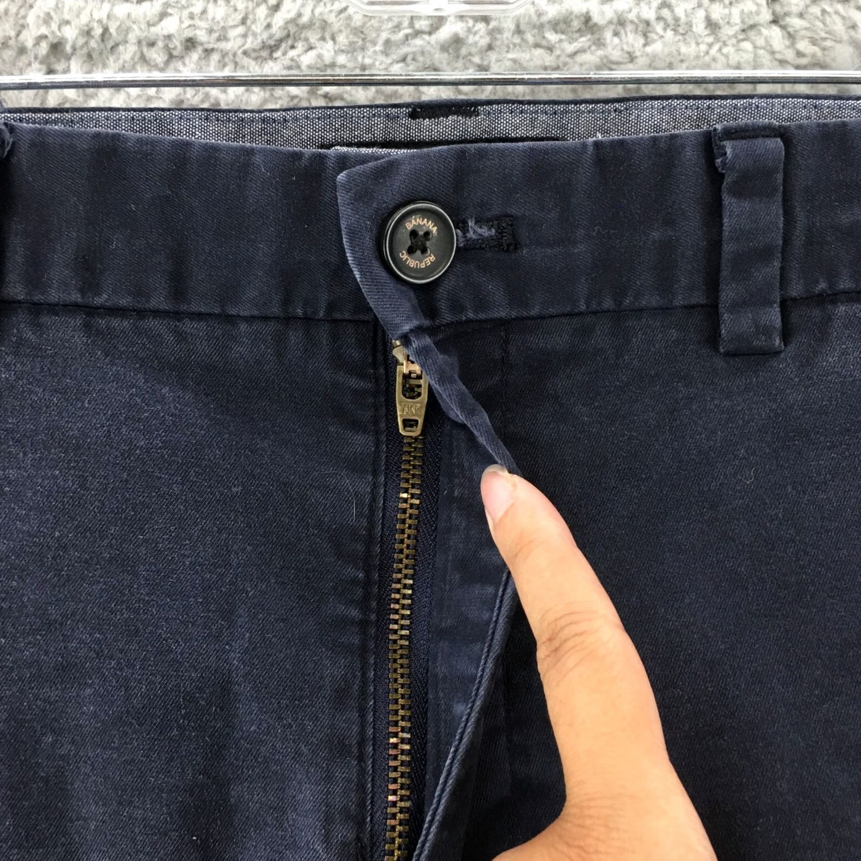 Banana Republic Banana Republic Aiden Chino Pants Mens 33x32 Blue Cotton Blend Mid Rise Zip Fly Shirt? Size US 33 - 4 Thumbnail