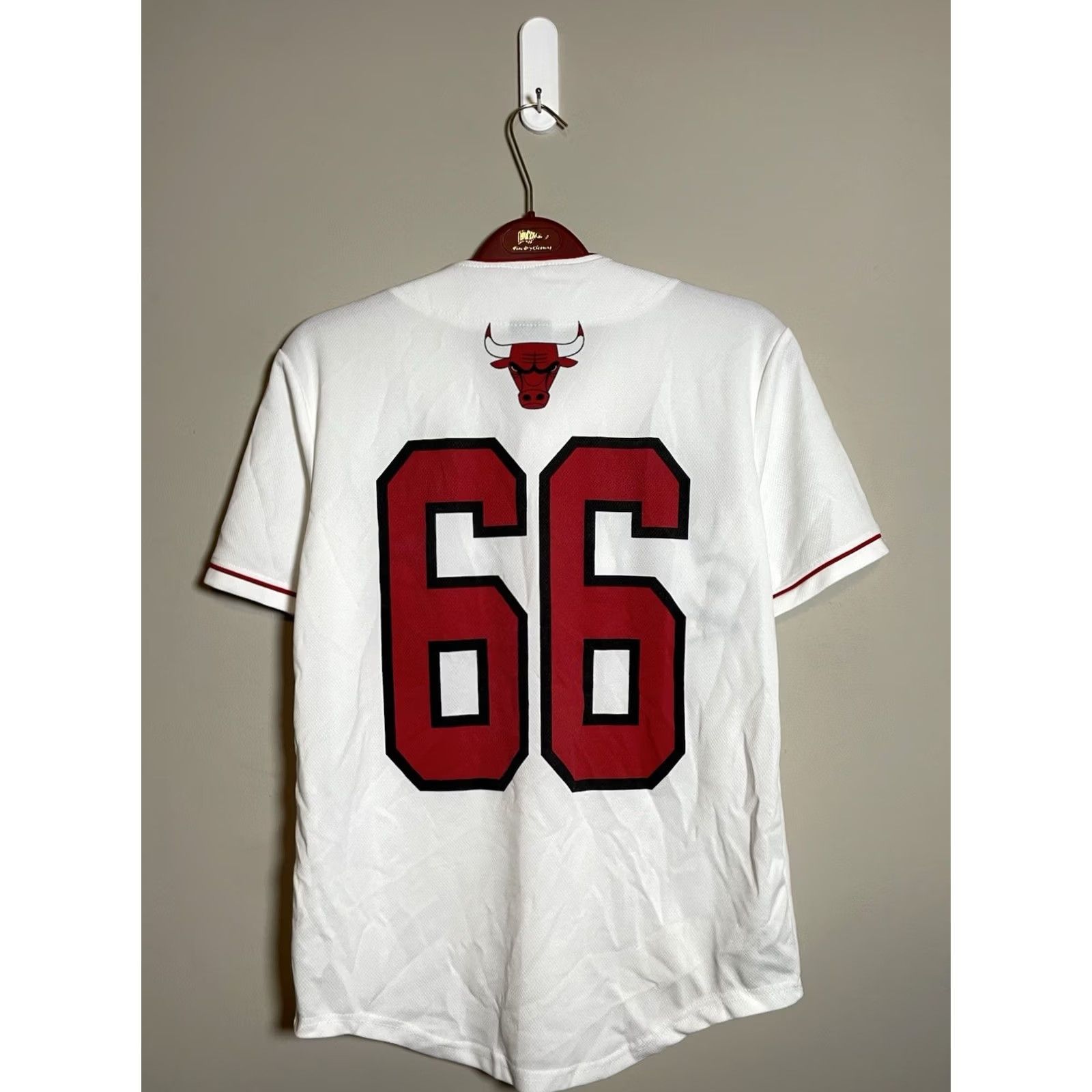 NBA NBA Chicago Bulls Jersey Shirt Unisex Adults S White Short Sleeve Button-Up Front Logo 66 Stitched Vintage: No Size US S / EU 44-46 / 1 - 5 Thumbnail