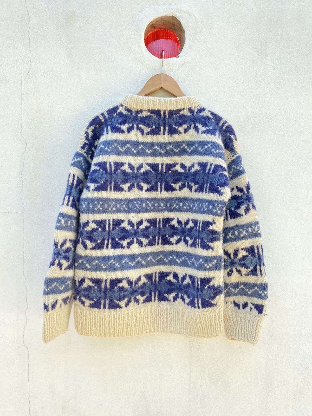 Designer × Vintage ARTESANIAS ECUADOR Blue and Cream Nordic Knit Sweater Size US S / EU 44-46 / 1 - 3 Thumbnail