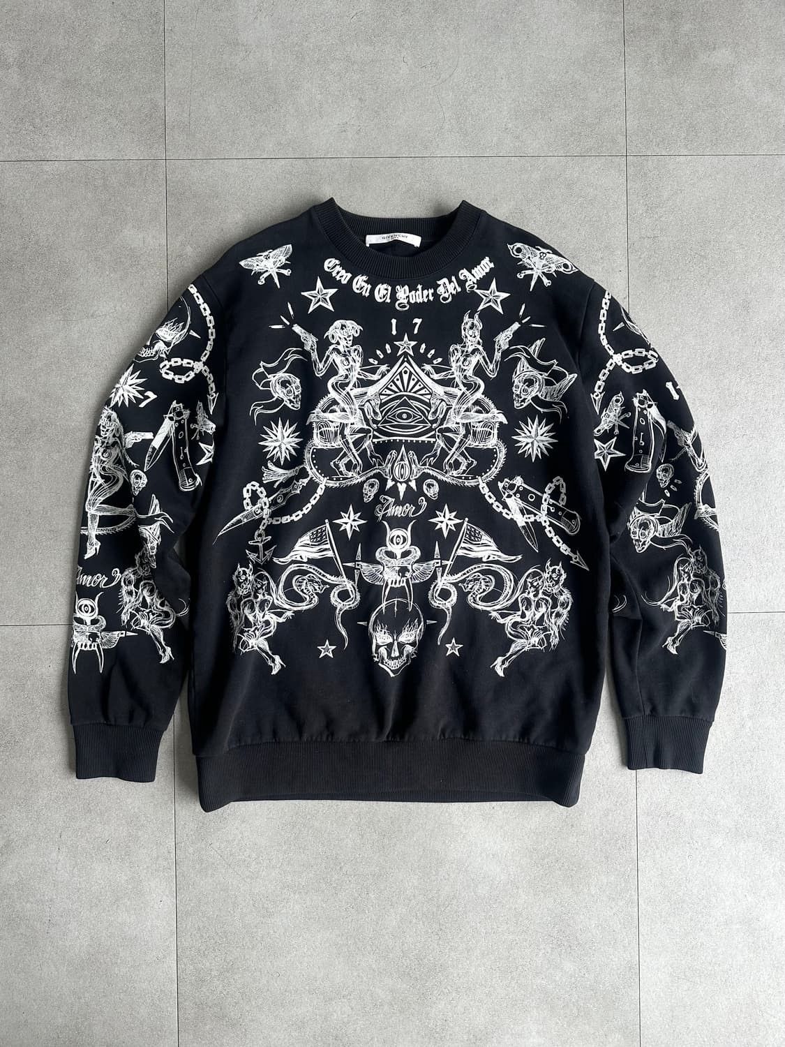 Givenchy Givenchy Tattoo Sweat Shirt Size US M / EU 48-50 / 2 - 1 Thumbnail