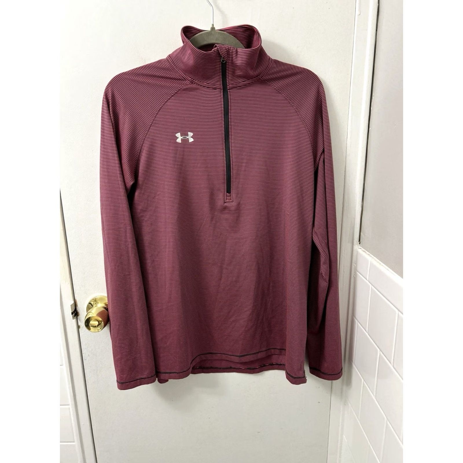 Under Armour Under Armour HeatGear Quarter Zip Mens M Maroon Black Striped Pullover L/S Hoodless? Size US M / EU 48-50 / 2 - 7 Thumbnail