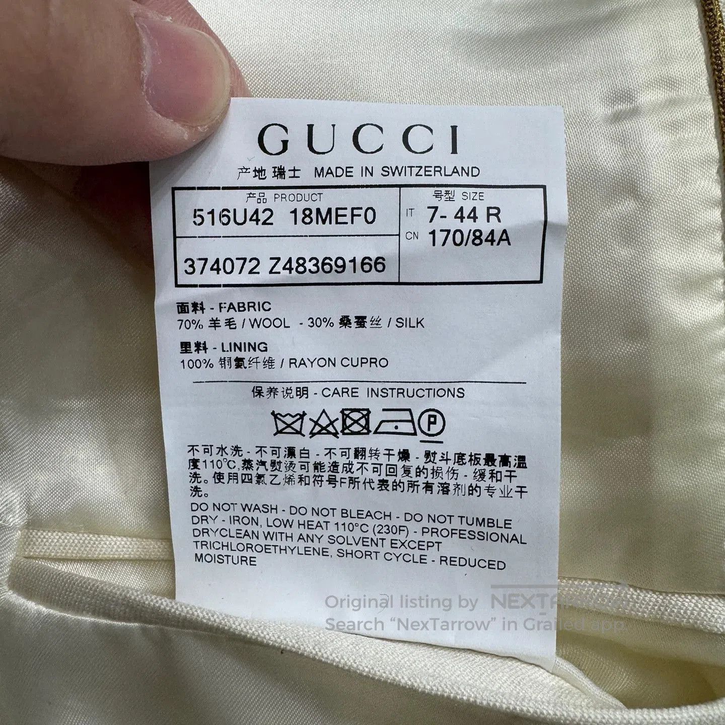 Gucci White Blazer with Black Trim and Crest. Size US M / EU 48-50 / 2 - 5 Thumbnail