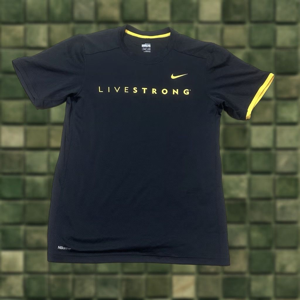 Nike VINTAGE Nike T Shirt Mens Small Black NWOT Logo Livestrong Y2K Deadstock Nike Air Dri-Fit Regular Short Sleeve Crew Neck Shirt Men Size US S / EU 44-46 / 1 - 1 Thumbnail