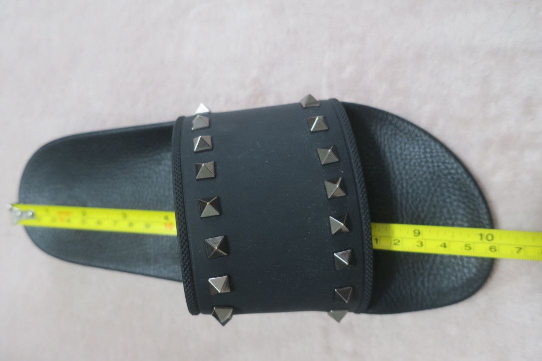 Valentino VALENTINO GARAVANI Black Rockstud Pool Slides Size US 8 / IT 38 - 8 Thumbnail