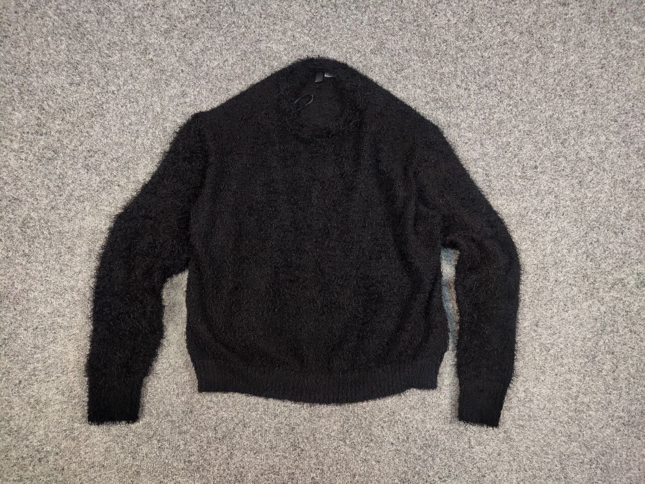 Japanese Brand Vintage 90's Japanese Mohair Black Style Fuzzy Sweater Y2K Size S / US 4 / IT 40 - 14 Thumbnail