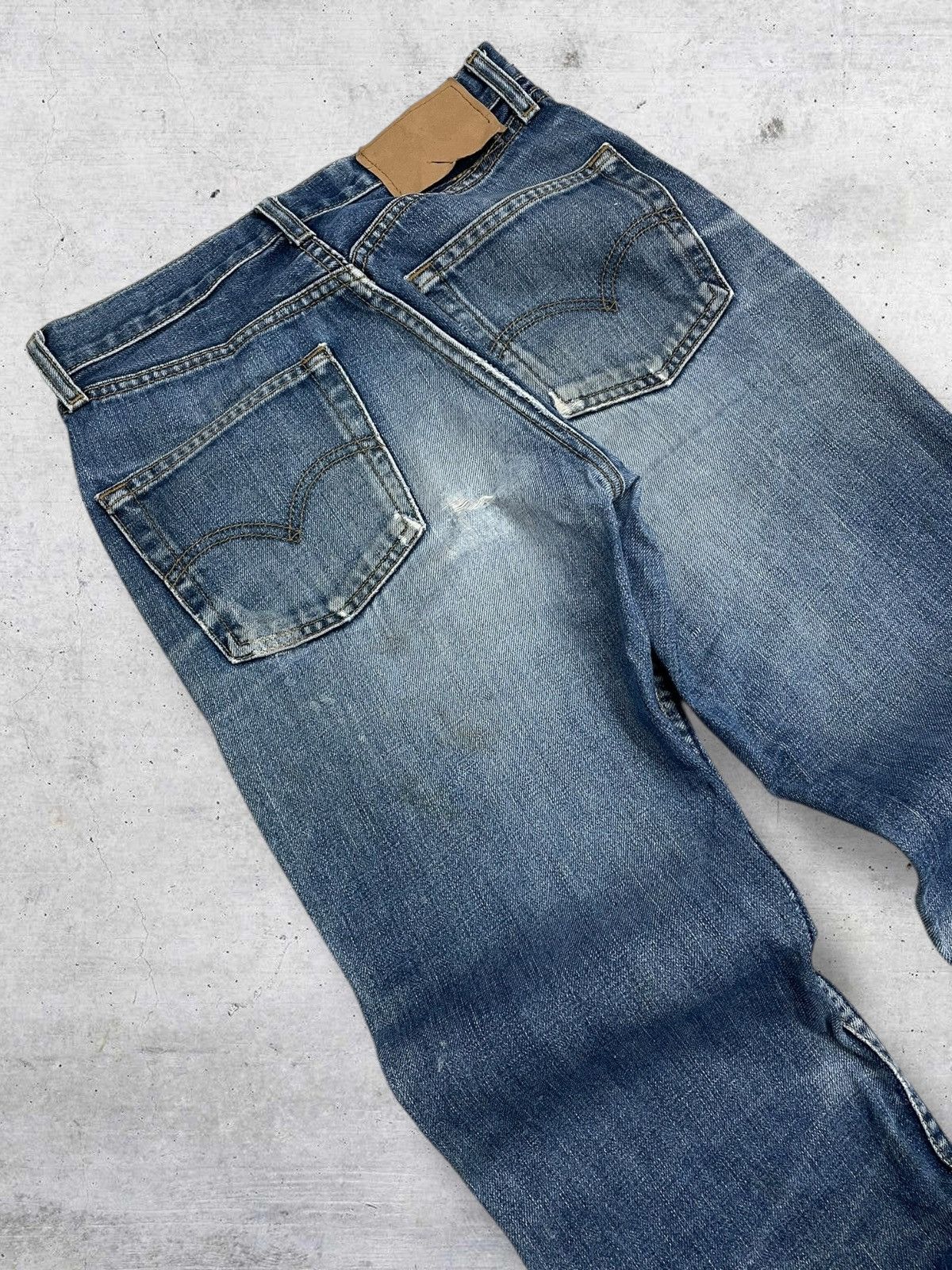 Levi's Vintage Clothing VINTAGE 501 LEVIS USA DESIGNER 90S OG OLD RIPPED MUD DENIM Size US 26 / EU 42 - 15 Thumbnail